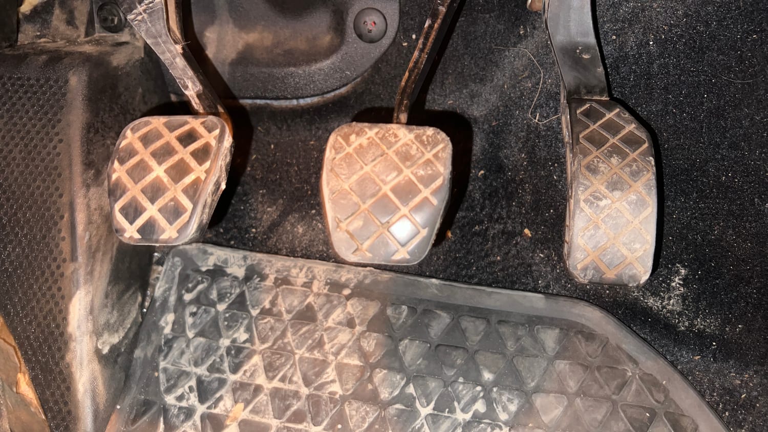 Used 2016 Volkswagen Polo Comfortline 1.2L (P) Petrol Manual interior PEDALS VIEW