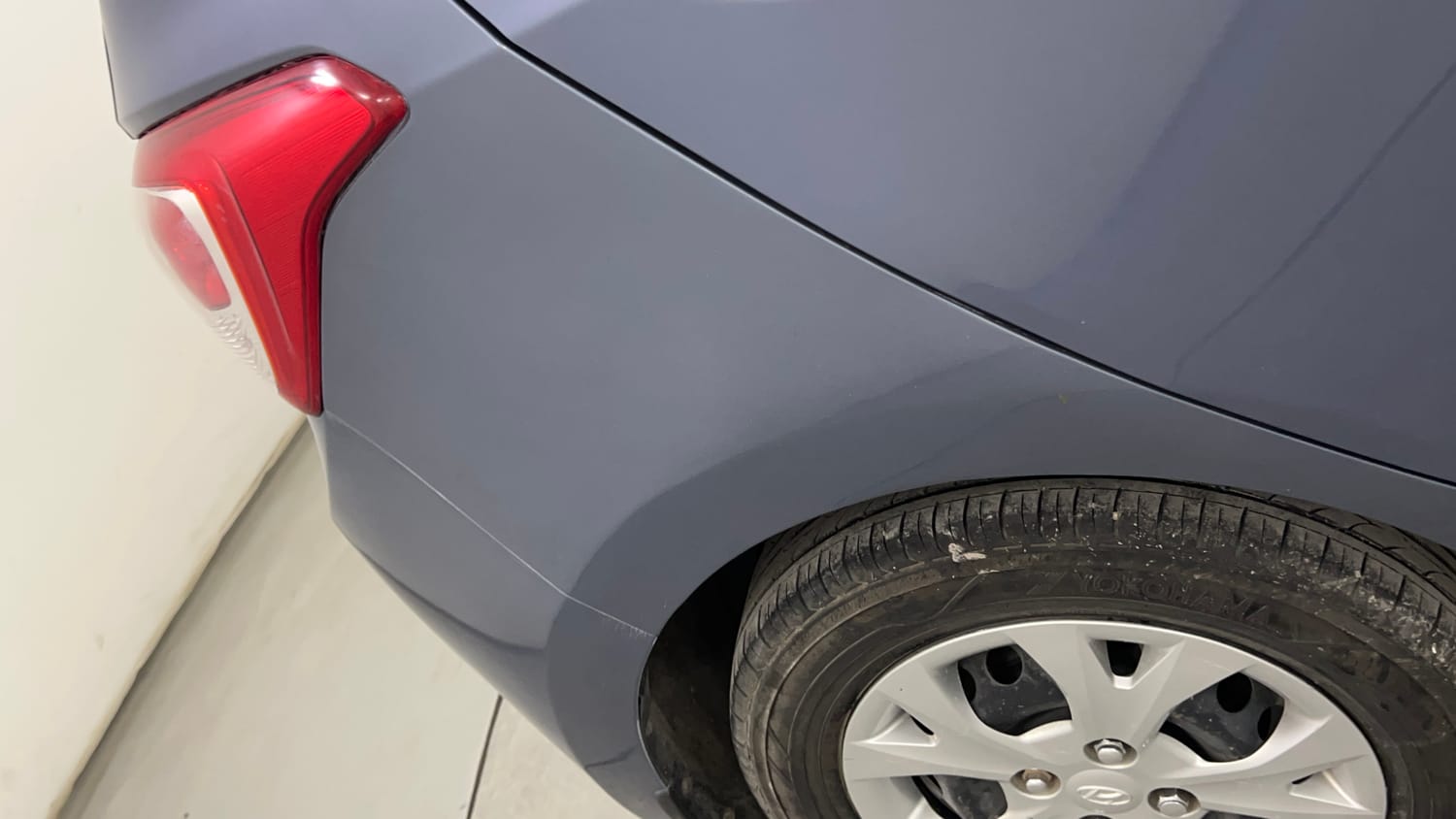 Used 2014 Hyundai Grand i10 Sportz 1.1 CRDi Diesel Manual dents MINOR DENT