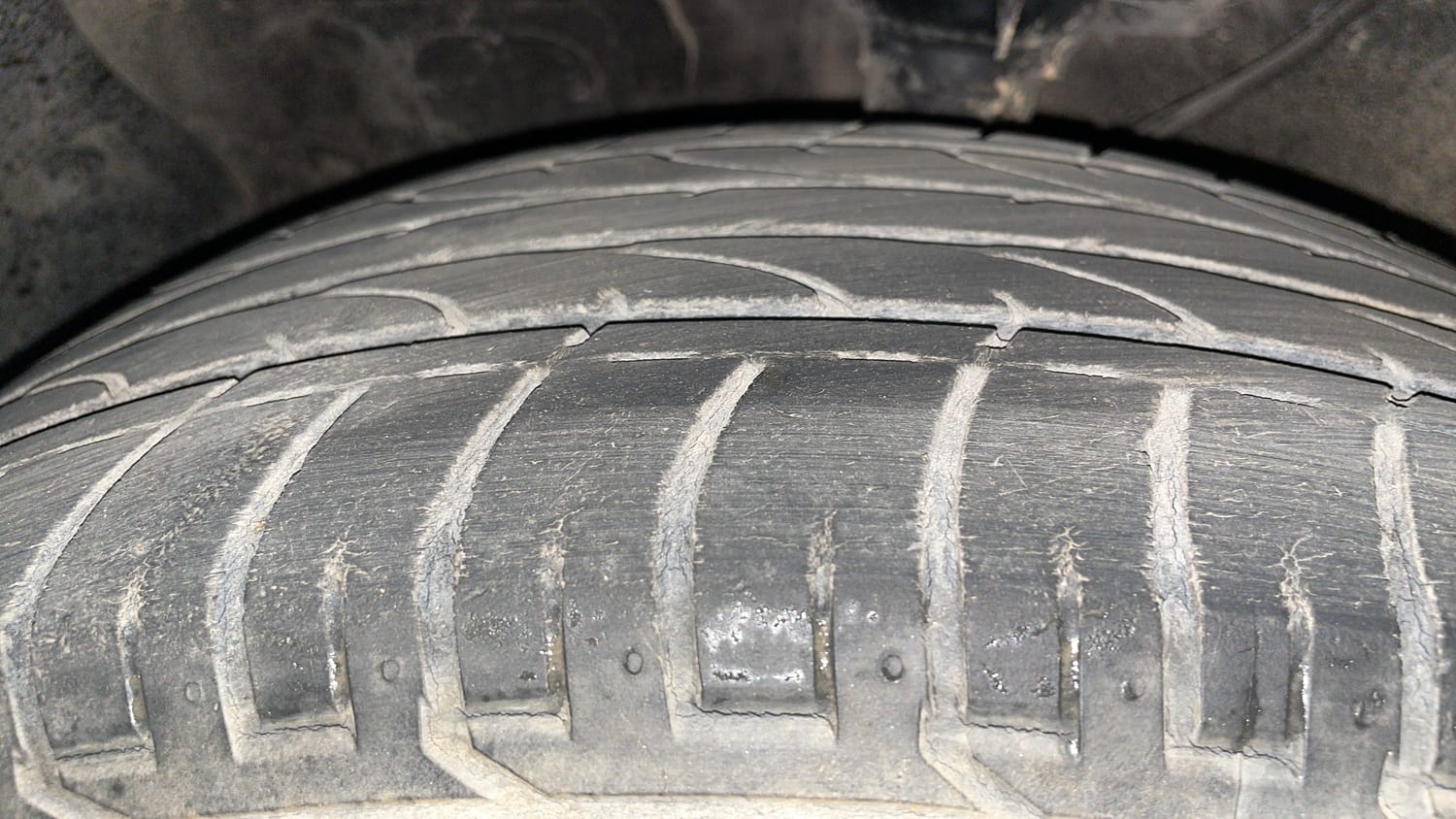 Used 2019 Hyundai Creta SX 1.6 AT Petrol Petrol Automatic tyres LEFT FRONT TYRE TREAD VIEW