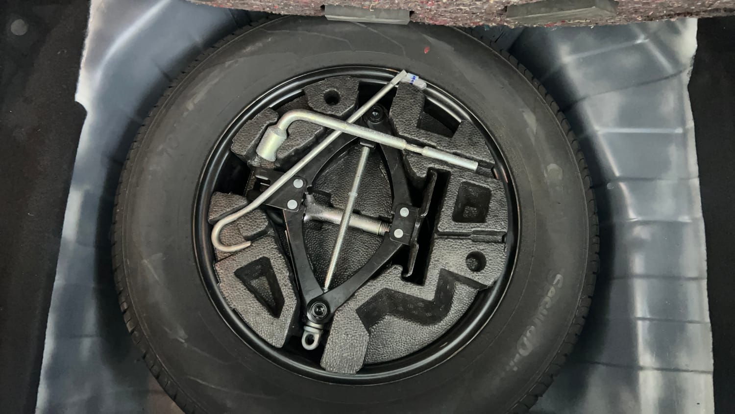 Used 2022 Tata Punch Adventure Rhythm Pack MT Petrol Manual tyres SPARE TYRE VIEW