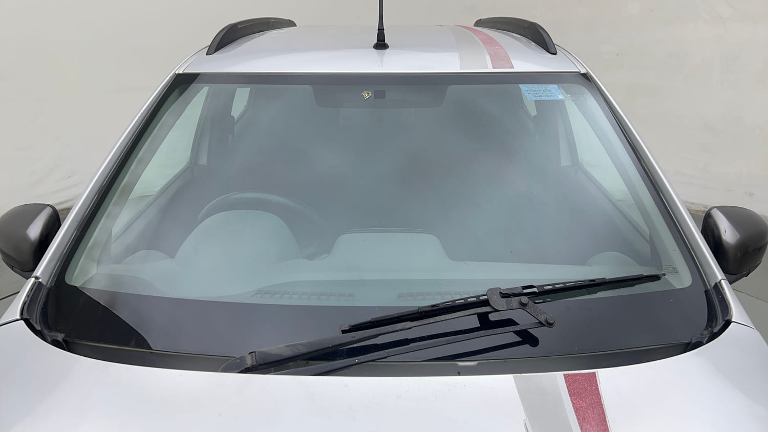 Used 2017 Renault Kwid RXT Live For More Edition 1.0 Petrol Manual exterior FRONT WINDSHIELD VIEW