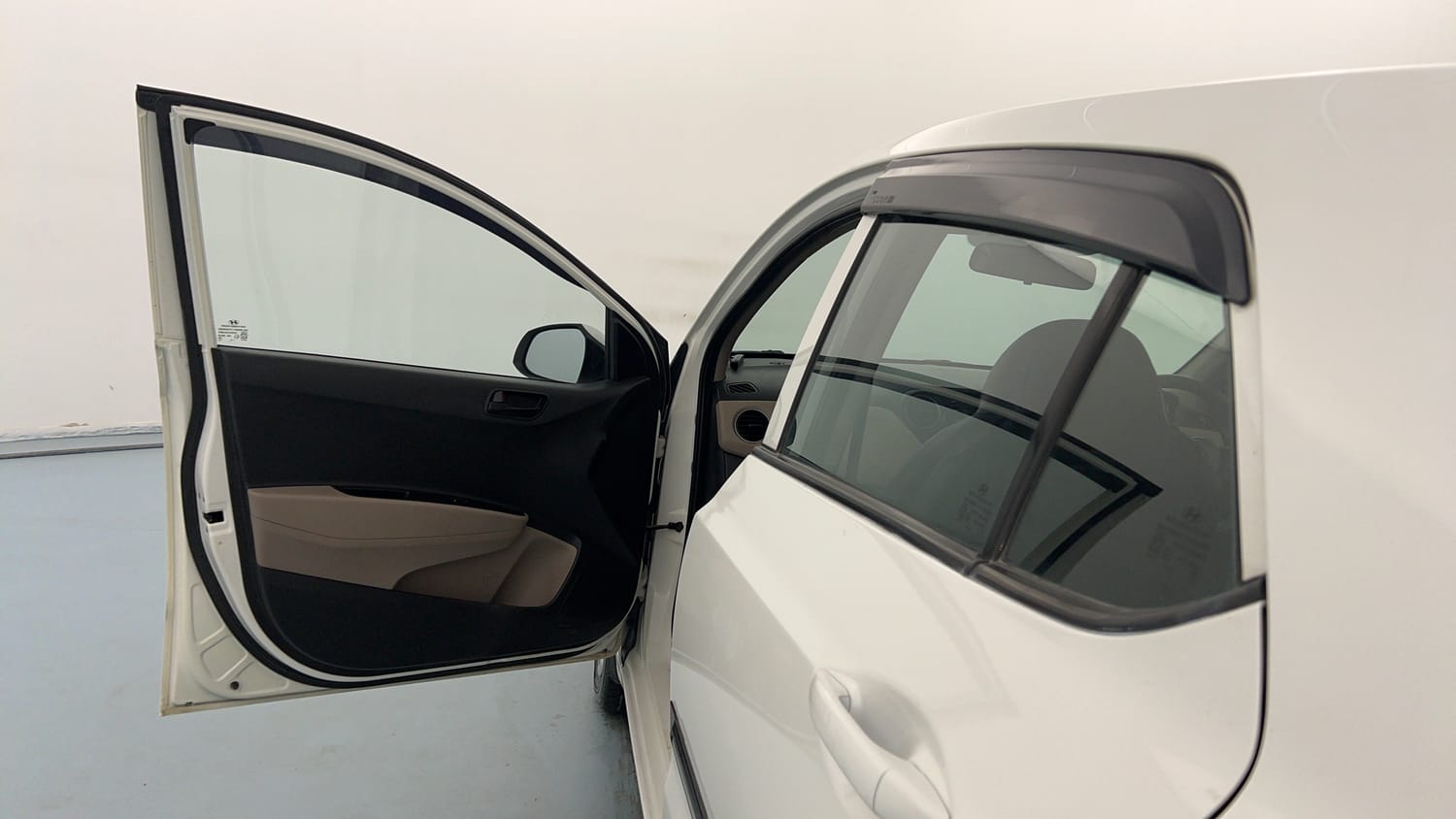 Used 2019 Hyundai Grand i10 Magna 1.2 Kappa VTVT Petrol Manual interior LEFT FRONT DOOR OPEN VIEW