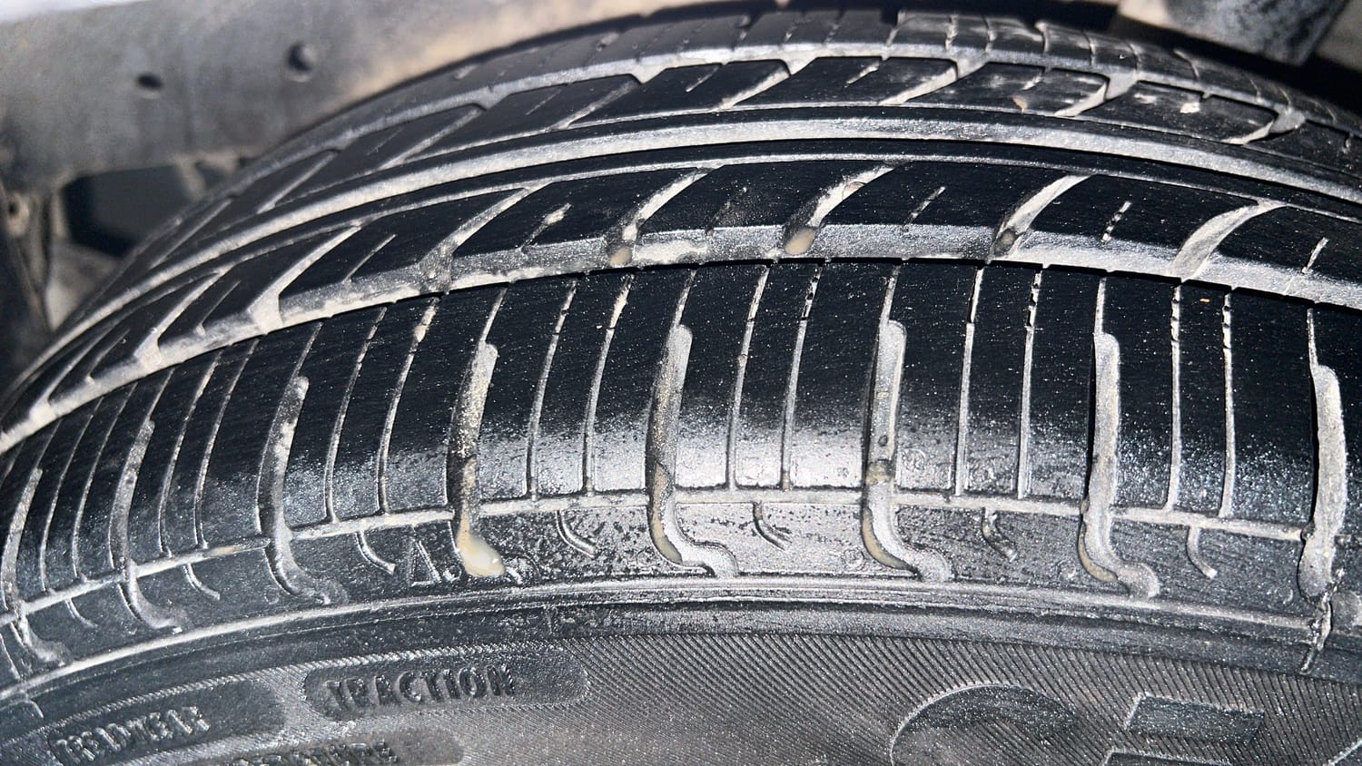 Used 2019 Maruti Suzuki Celerio VXi CNG Cng Manual tyres LEFT REAR TYRE TREAD VIEW