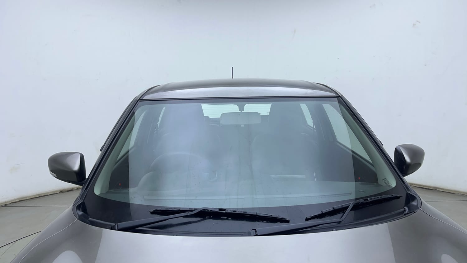 Used 2023 Maruti Suzuki Swift ZXi Plus AMT Petrol Automatic exterior FRONT WINDSHIELD VIEW