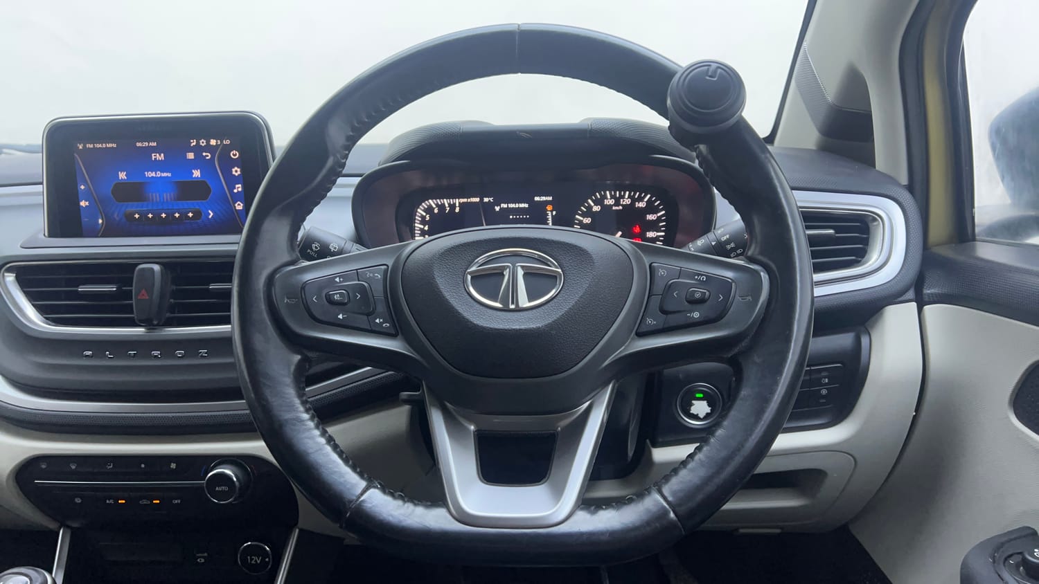 Used 2021 Tata Altroz XZ Plus Petrol Petrol Manual interior STEERING VIEW