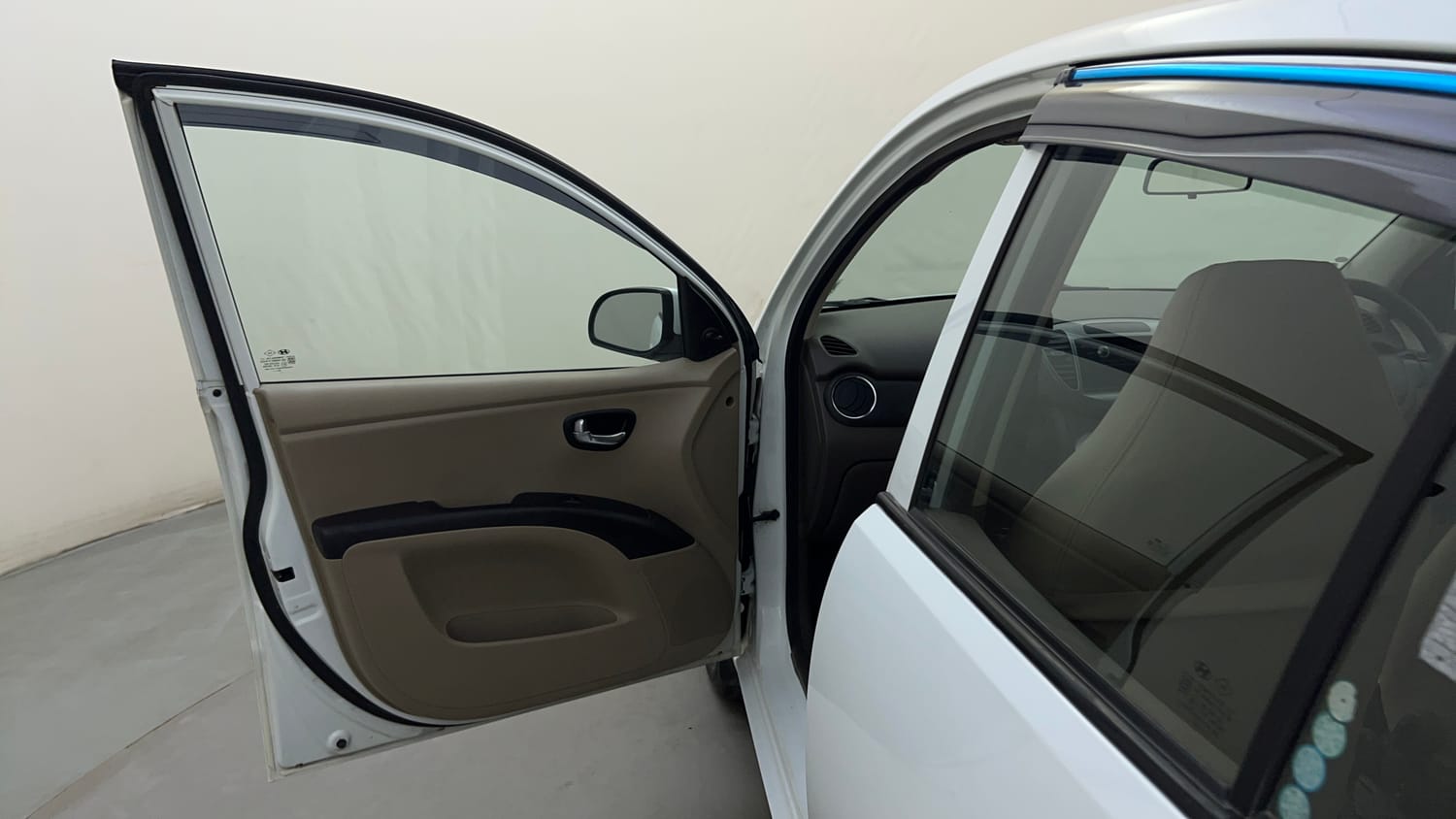 Used 2012 Hyundai i10 Magna 1.1 iRDE2 Petrol Manual interior LEFT FRONT DOOR OPEN VIEW