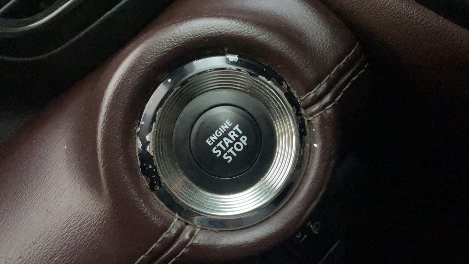 Used 2023 Maruti Suzuki Grand Vitara Alpha Smart Hybrid Petrol Manual top_features Keyless start
