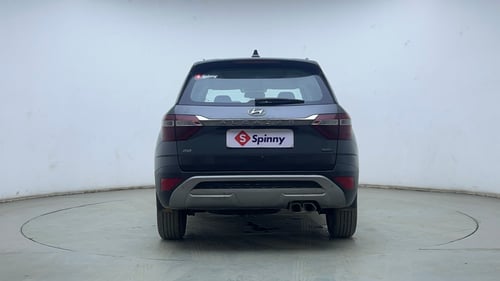 Used 2022 Hyundai Alcazar Signature (O) 6 STR 2.0 Petrol AT Petrol Automatic exterior BACK VIEW