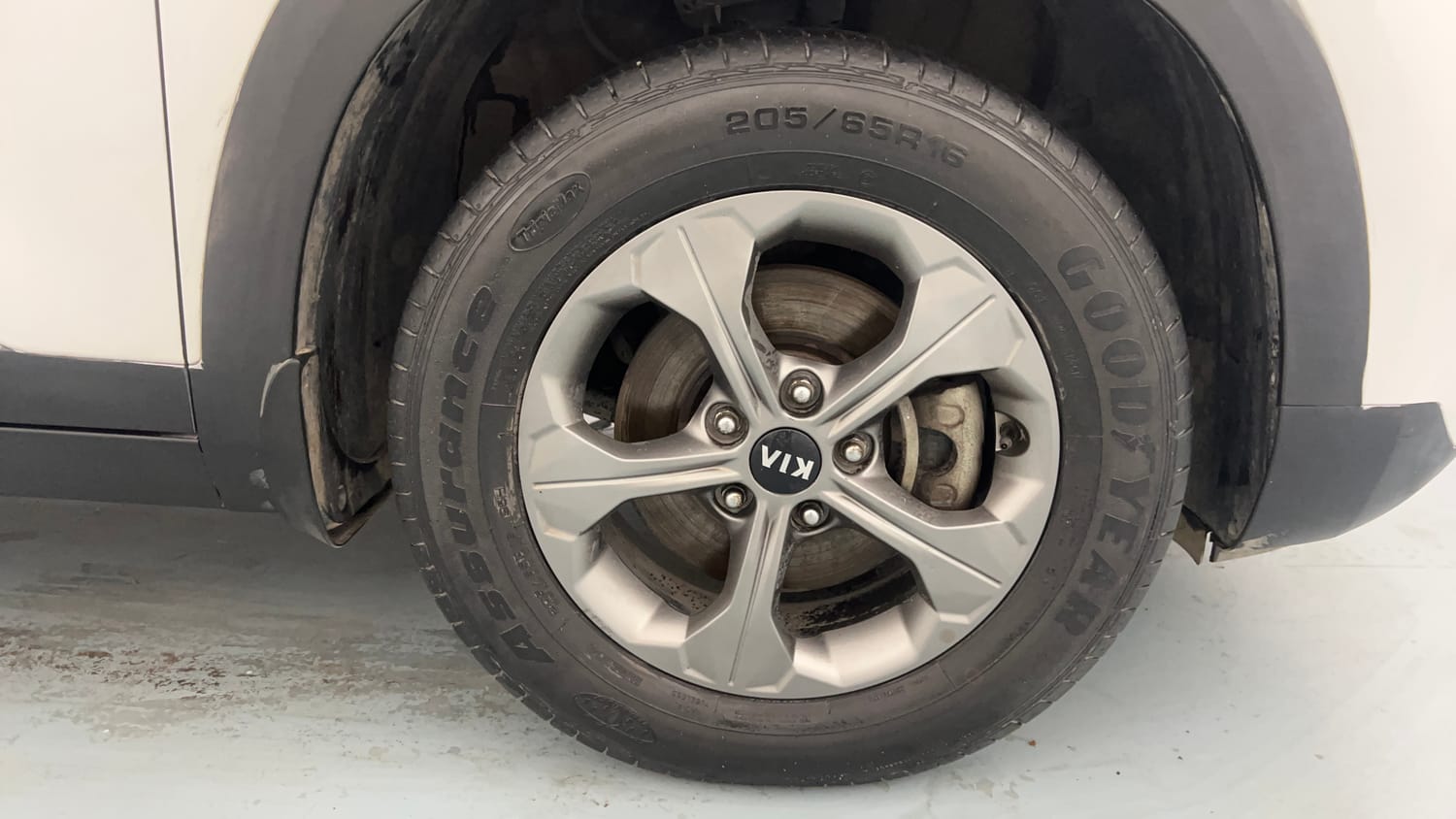 Used 2020 Kia Seltos HTK Plus 1.5 Petrol Manual tyres RIGHT FRONT TYRE RIM VIEW