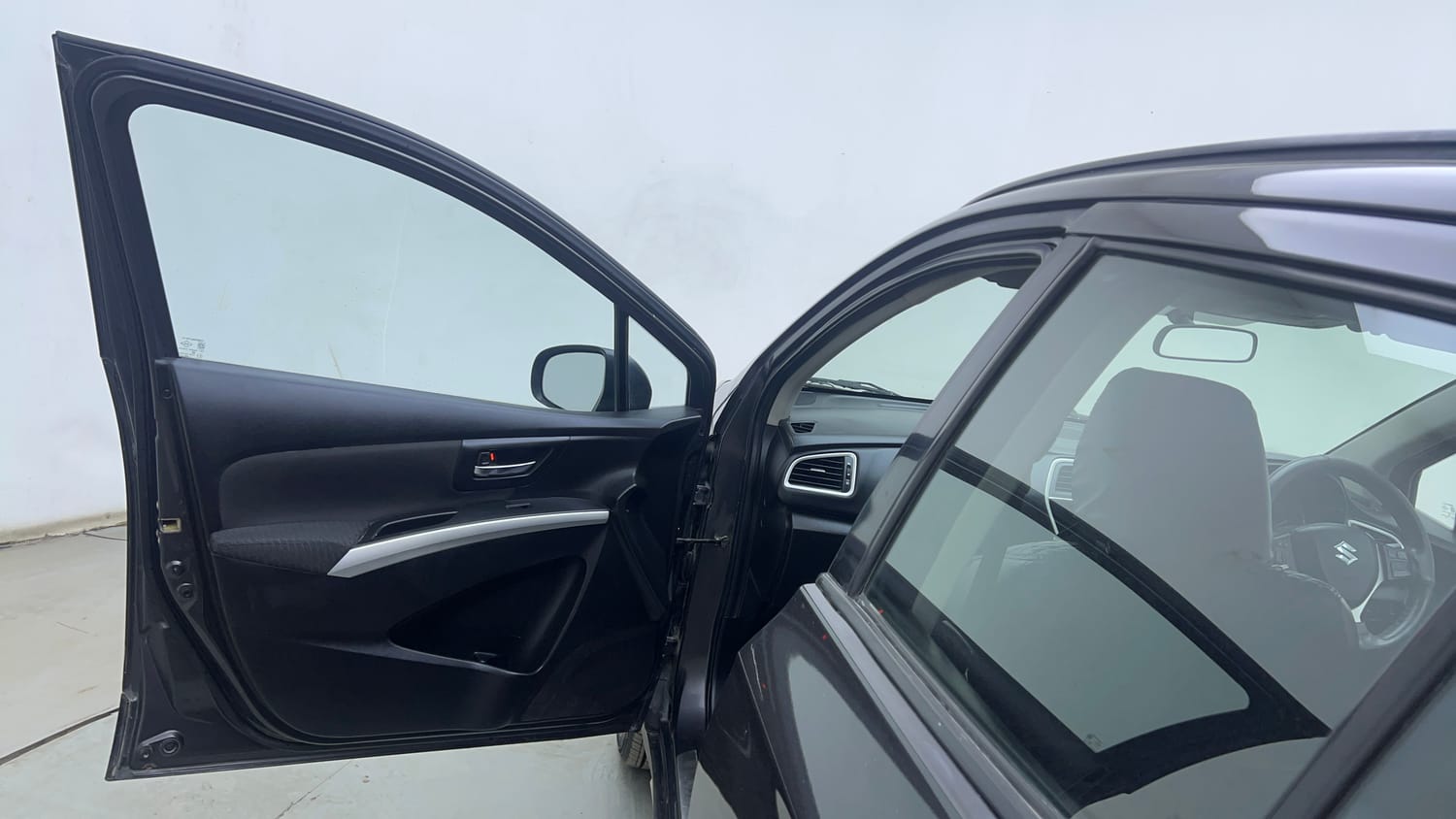 Used 2017 Maruti Suzuki S-Cross Zeta 1.3 Diesel Manual interior LEFT FRONT DOOR OPEN VIEW