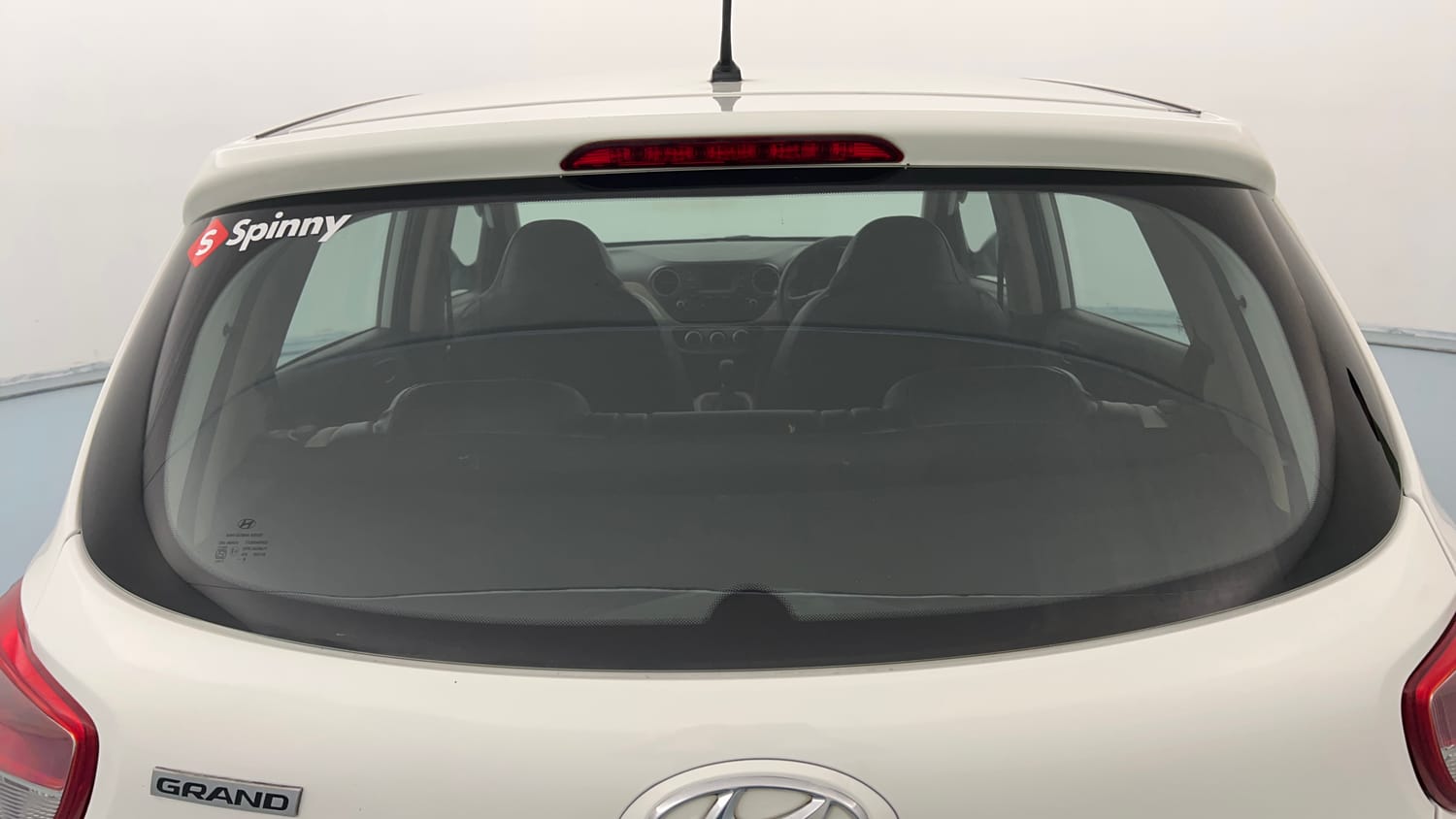 Used 2019 Hyundai Grand i10 Magna 1.2 Kappa VTVT Petrol Manual exterior BACK WINDSHIELD VIEW