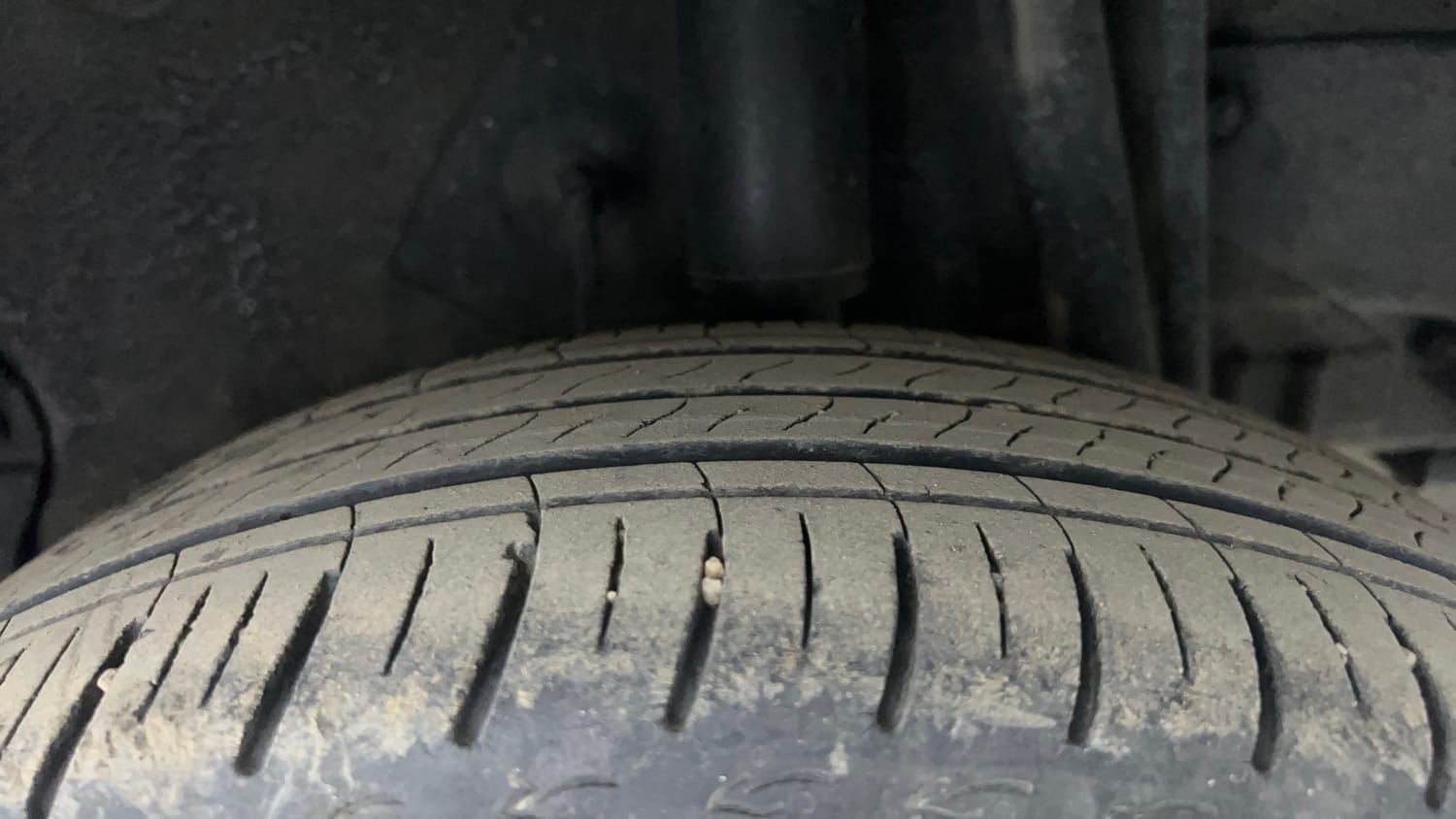Used 2016 Tata Zest XMS Petrol Petrol Manual tyres LEFT REAR TYRE TREAD VIEW