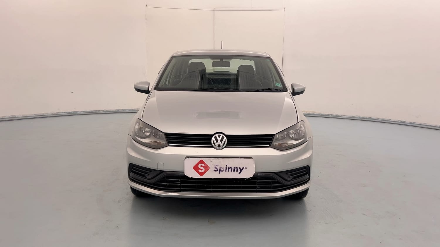 Used 2019 Volkswagen Ameo Comfortline 1.0L (P) Petrol Manual exterior RIGHT FRONT CORNER VIEW