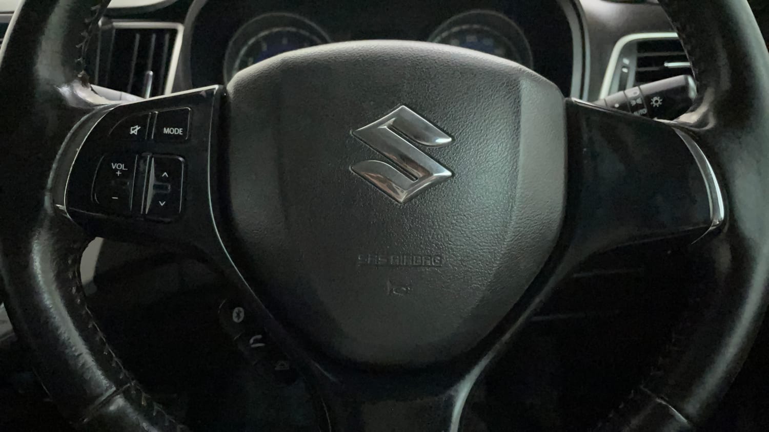 Used 2017 Maruti Suzuki Baleno Zeta 1.2 AT Petrol Automatic top_features Airbags