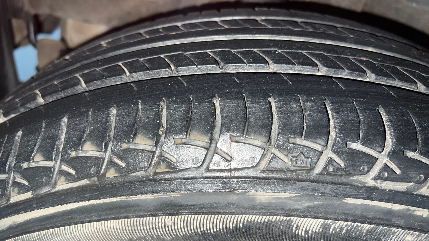 Used 2019 Tata Tiago Revotron XZ w/o Alloy Petrol Manual tyres RIGHT REAR TYRE TREAD VIEW