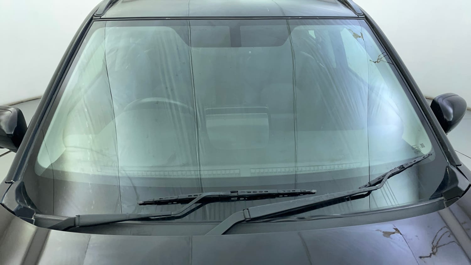 Used 2023 Maruti Suzuki Grand Vitara Alpha Smart Hybrid Petrol Manual exterior FRONT WINDSHIELD VIEW