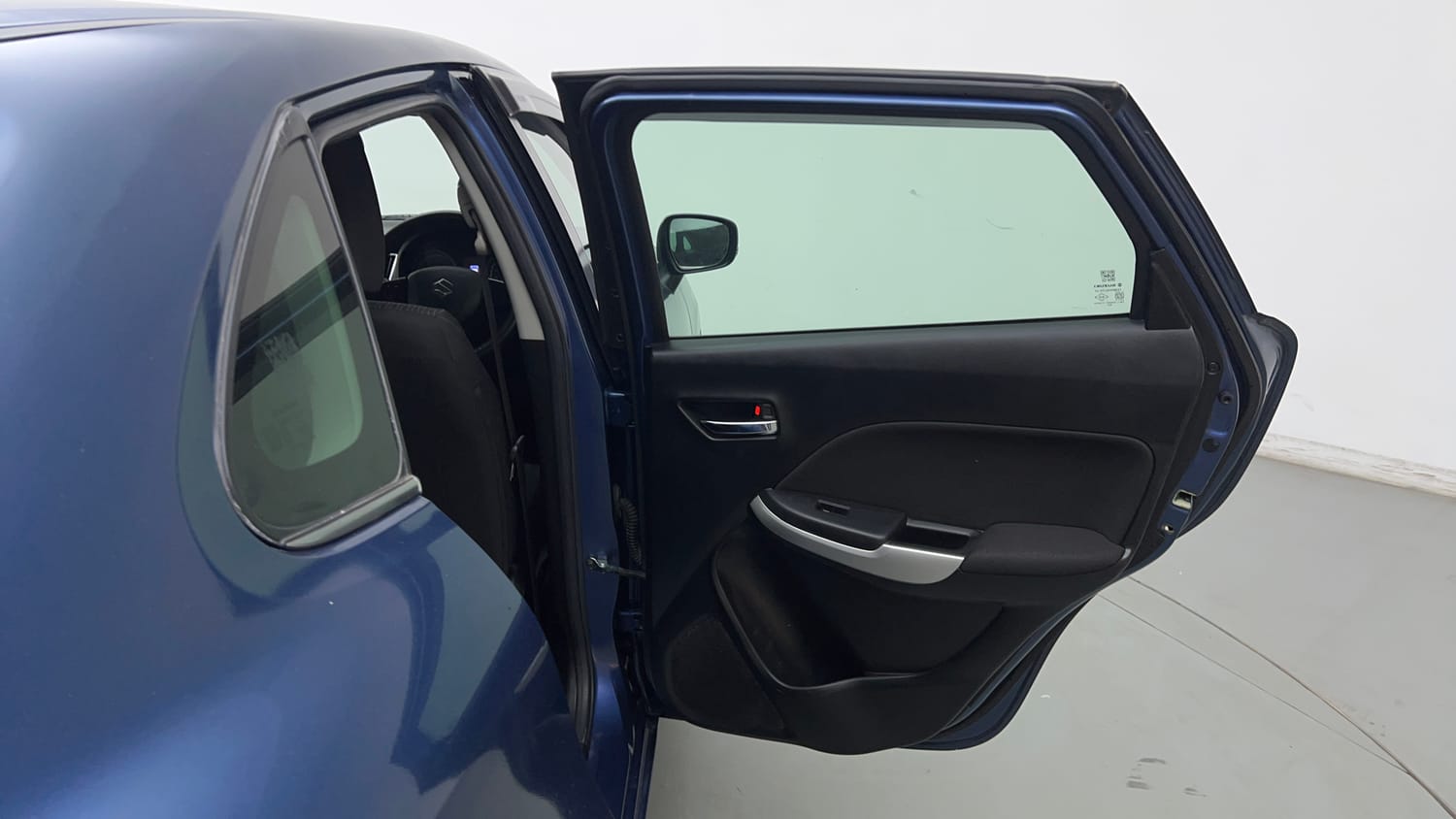 Used 2017 Maruti Suzuki Baleno Alpha 1.2 Petrol Manual interior RIGHT REAR DOOR OPEN VIEW