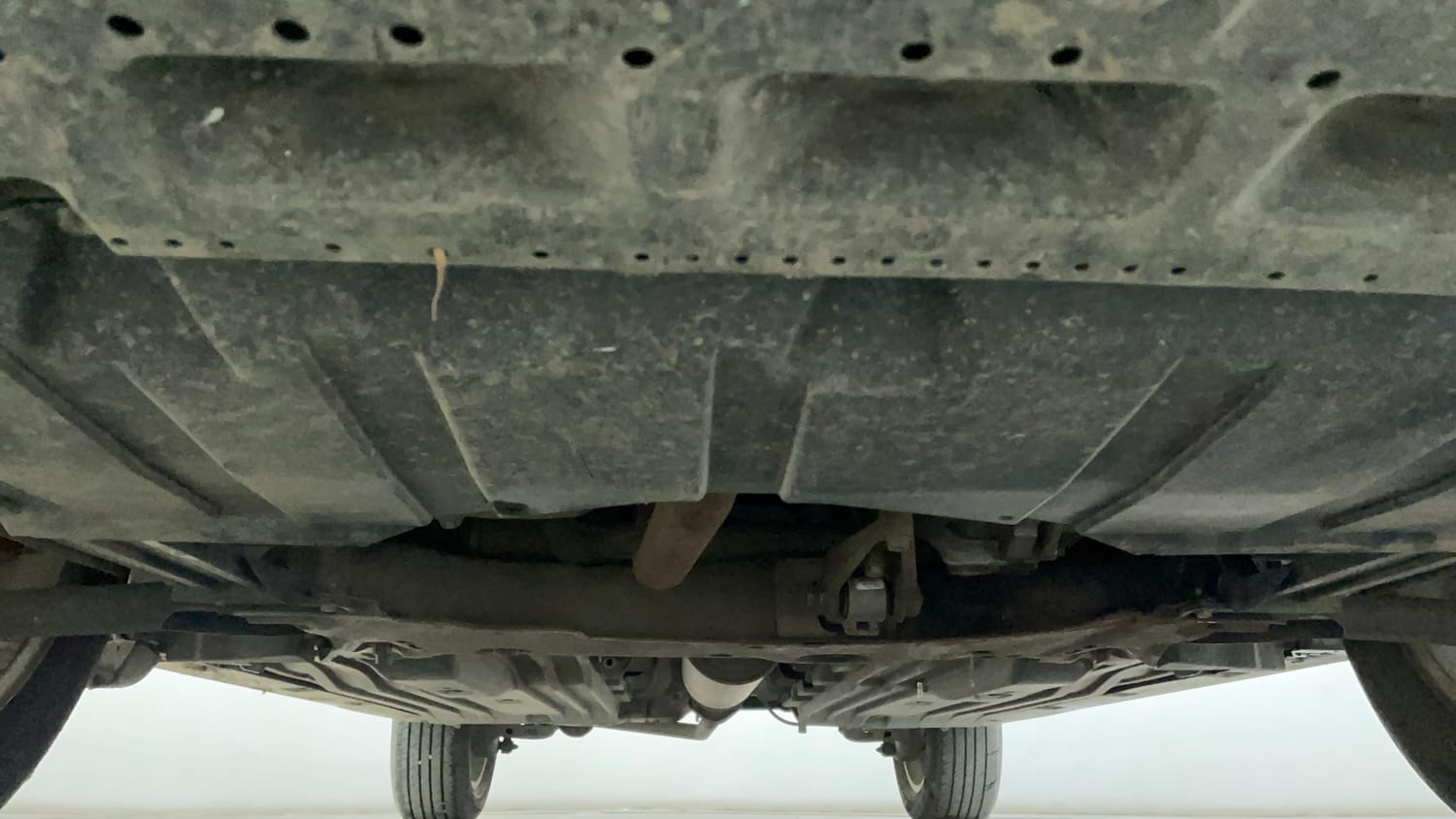 Used 2023 Maruti Suzuki Grand Vitara Alpha Smart Hybrid Petrol Manual extra FRONT LEFT UNDERBODY VIEW