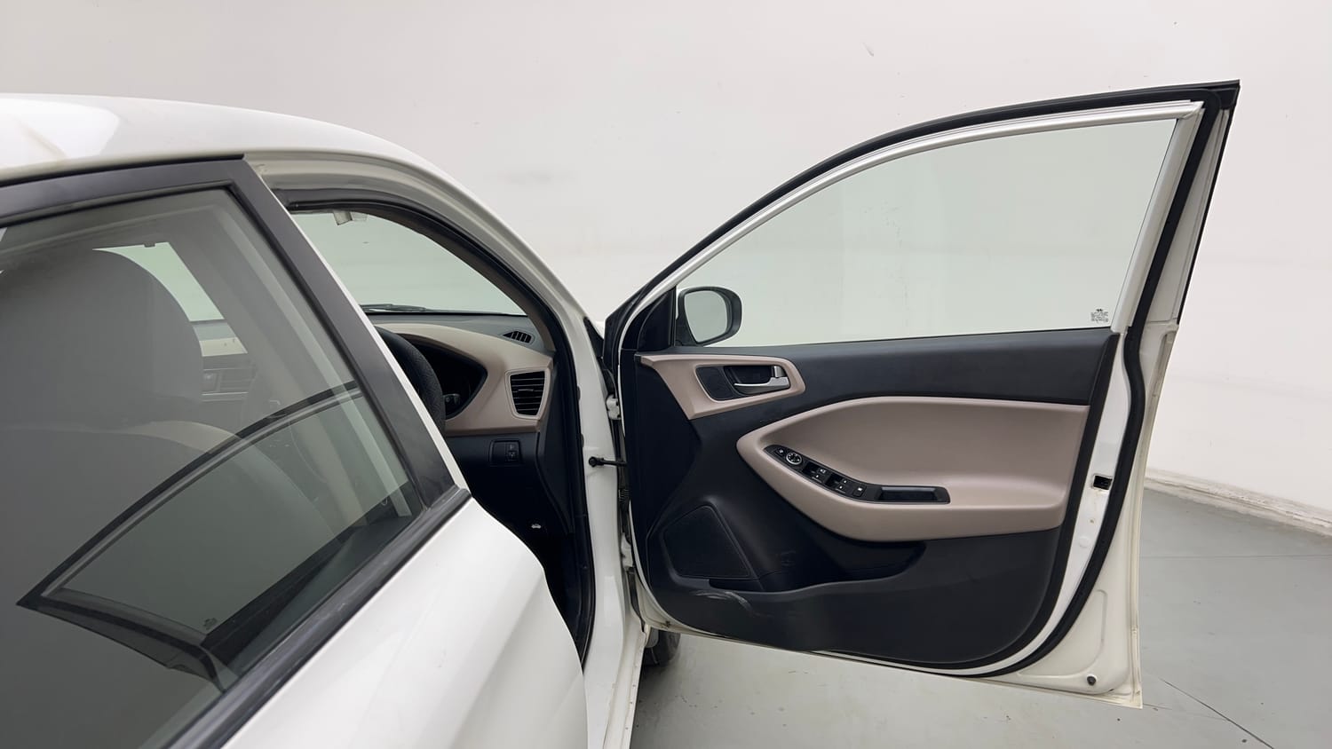 Used 2018 Hyundai Elite i20 Asta 1.2 AT Petrol Automatic interior RIGHT FRONT DOOR OPEN VIEW