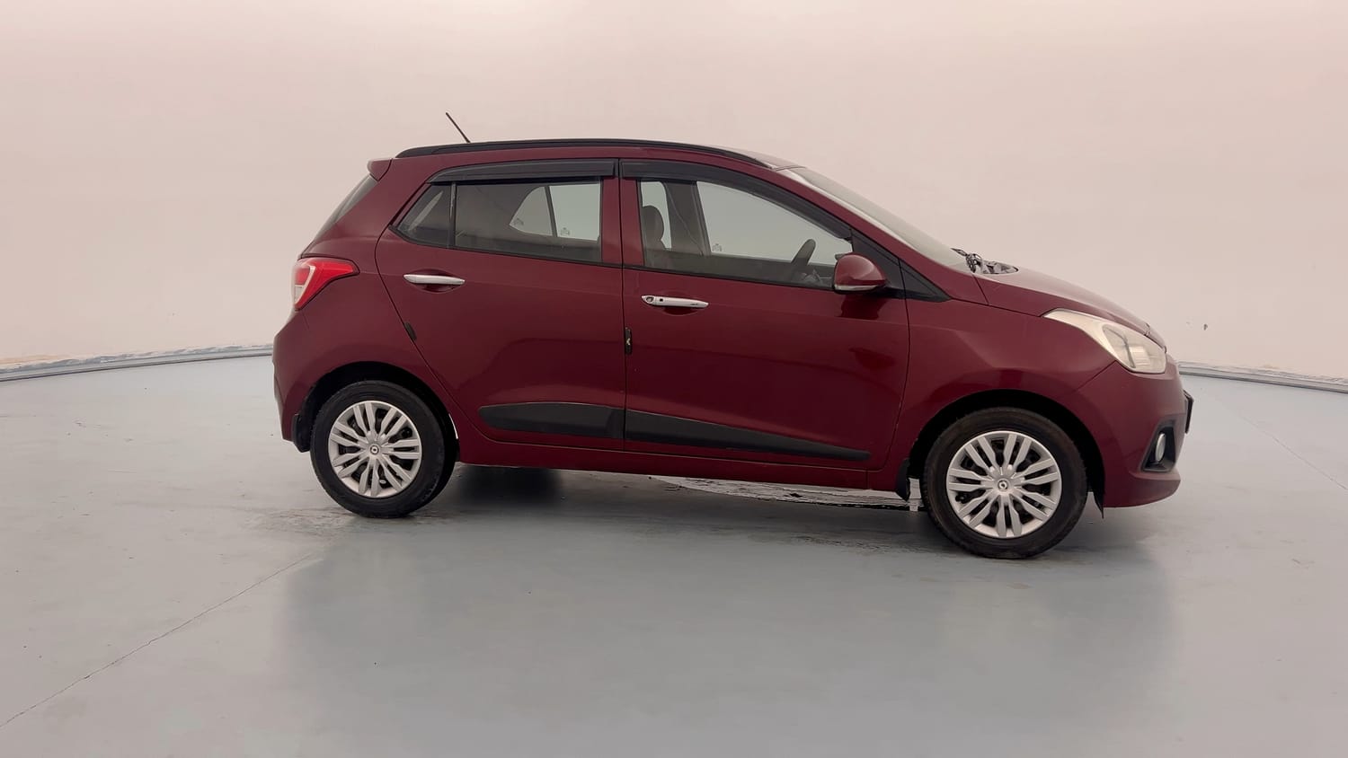 Used 2015 Hyundai Grand i10 Sportz 1.2 Kappa VTVT Petrol Manual exterior RIGHT SIDE VIEW