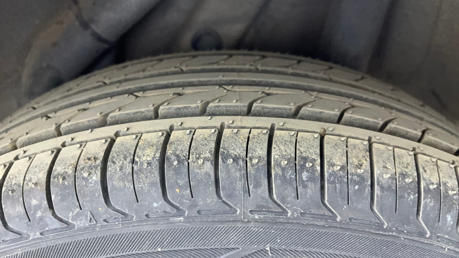 Used 2019 Hyundai Verna EX 1.4 VTVT Petrol Manual tyres LEFT REAR TYRE TREAD VIEW