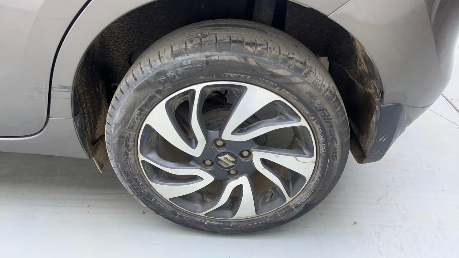 Used 2021 Maruti Suzuki Baleno Zeta Petrol Manual tyres LEFT REAR TYRE RIM VIEW