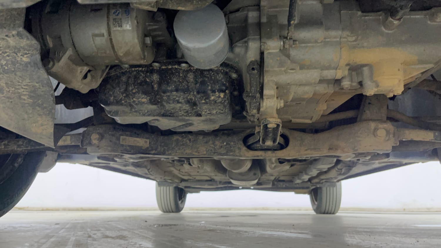 Used 2025 Skoda Kylaq Classic Petrol Manual extra FRONT LEFT UNDERBODY VIEW
