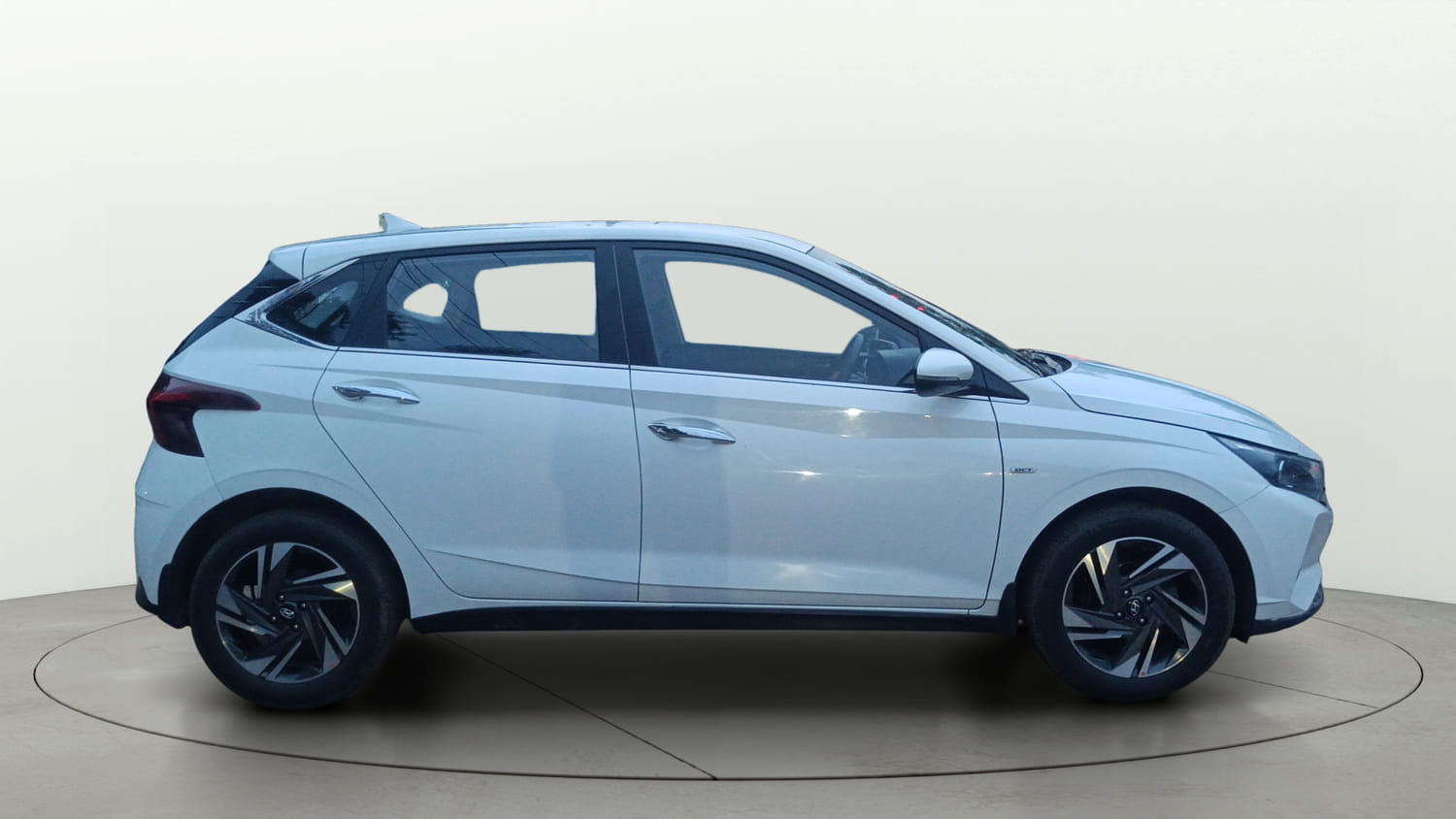 Used 2021 Hyundai i20 Asta 1.0 Turbo DCT Petrol Automatic exterior RIGHT SIDE VIEW