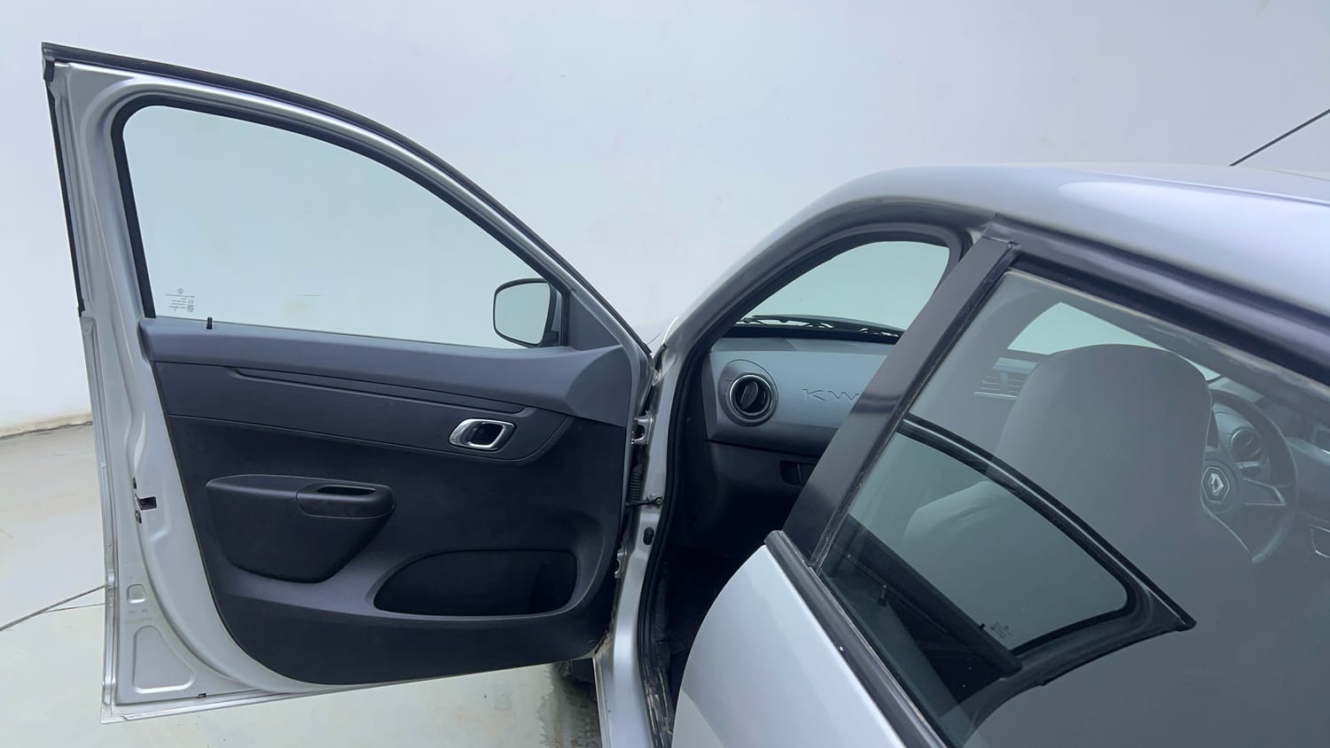 Used 2020 Renault Kwid 1.0 RXT AMT Opt Petrol Automatic interior LEFT FRONT DOOR OPEN VIEW