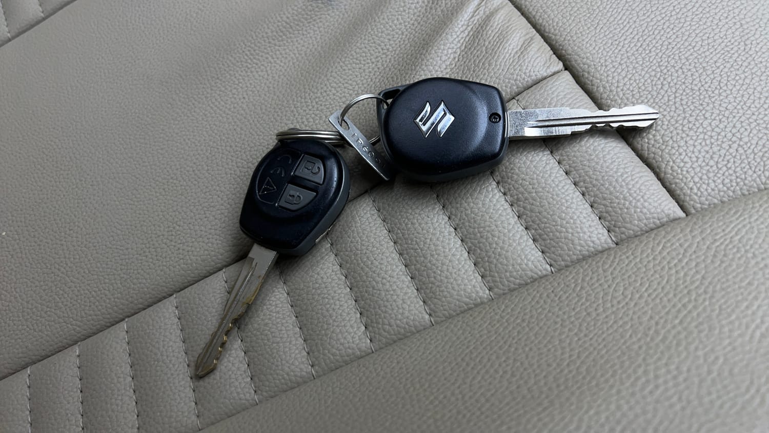 Used 2018 Maruti Suzuki Ciaz Delta Hybrid 1.5 Petrol Manual extra CAR KEY VIEW
