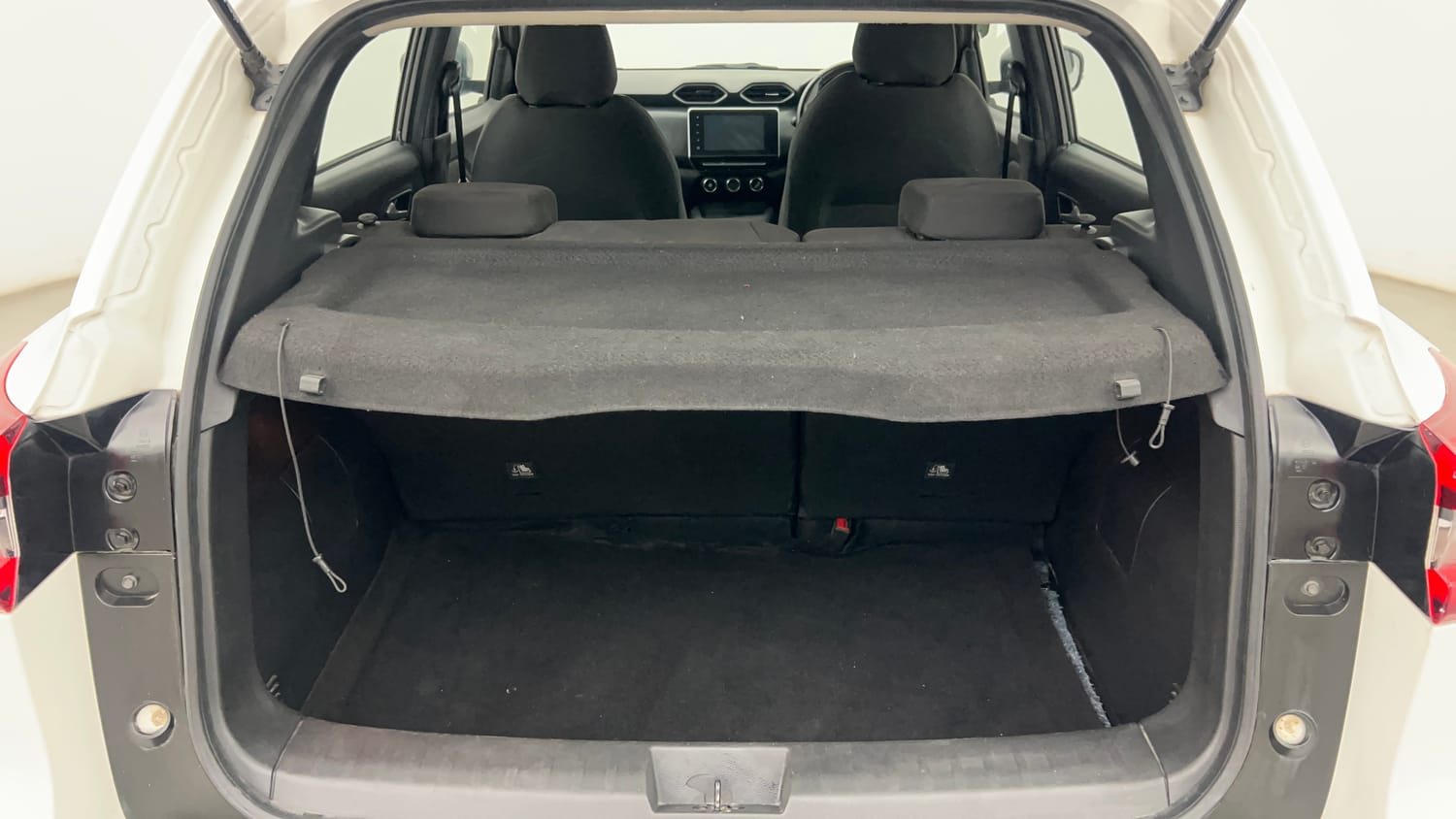 Used 2024 Nissan Magnite XV Premium Turbo CVT Petrol Automatic interior DICKY INSIDE VIEW