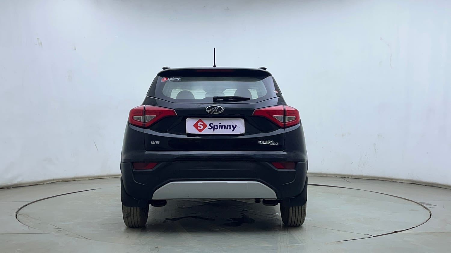 Used 2022 Mahindra XUV 300 W8 (O) 1.2 Petrol Petrol Manual exterior BACK VIEW