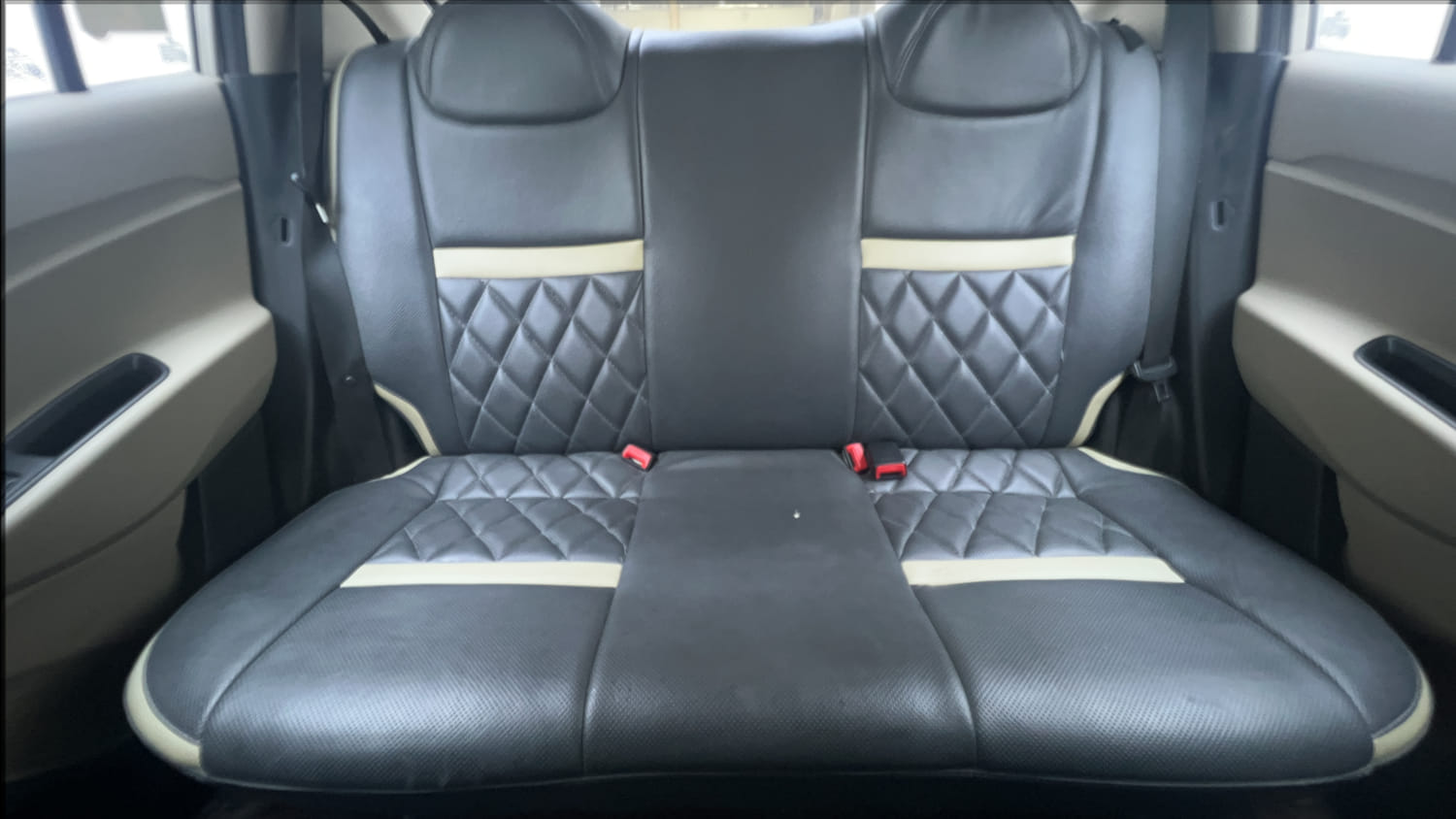 Used 2020 Hyundai Santro Sportz AMT Petrol Automatic interior REAR SEAT CONDITION VIEW