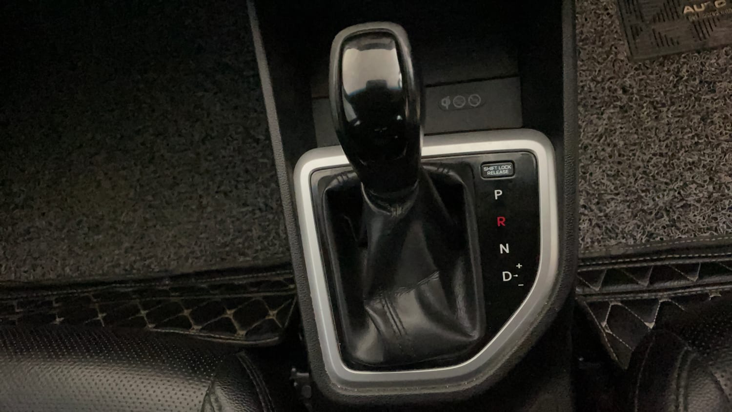 Used 2019 Hyundai Creta SX 1.6 AT Petrol Petrol Automatic interior GEAR  KNOB VIEW