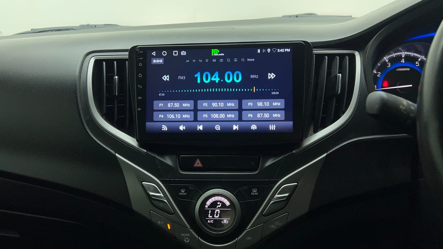 Used 2019 Maruti Suzuki Baleno Alpha Petrol Manual top_features Integrated (in-dash) music system