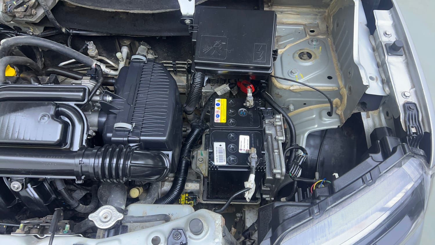 Used 2020 Renault Kwid 1.0 RXT AMT Opt Petrol Automatic engine ENGINE LEFT SIDE VIEW
