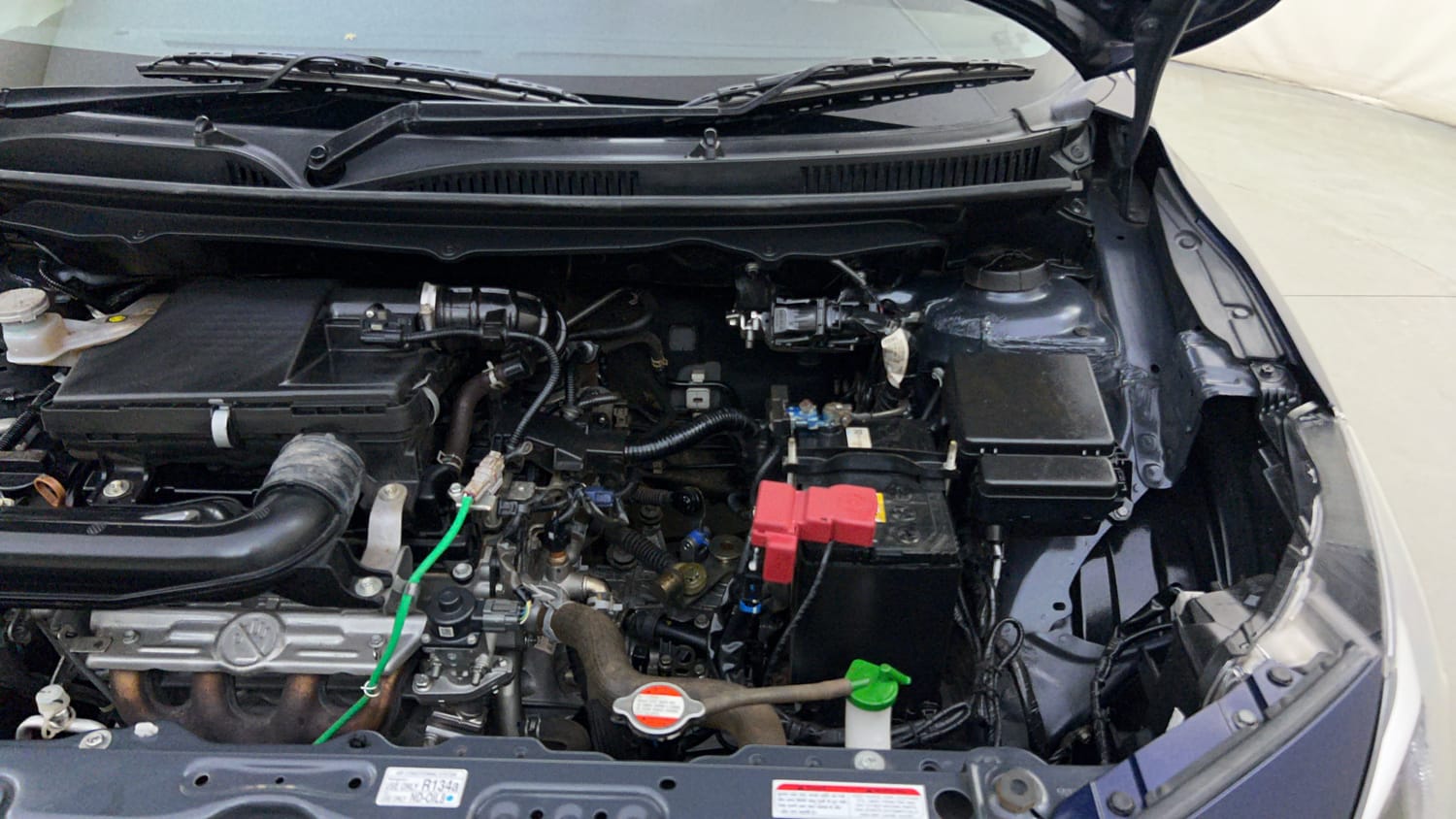 Used 2023 Toyota Glanza G Petrol Manual engine ENGINE LEFT SIDE HINGE & APRON VIEW