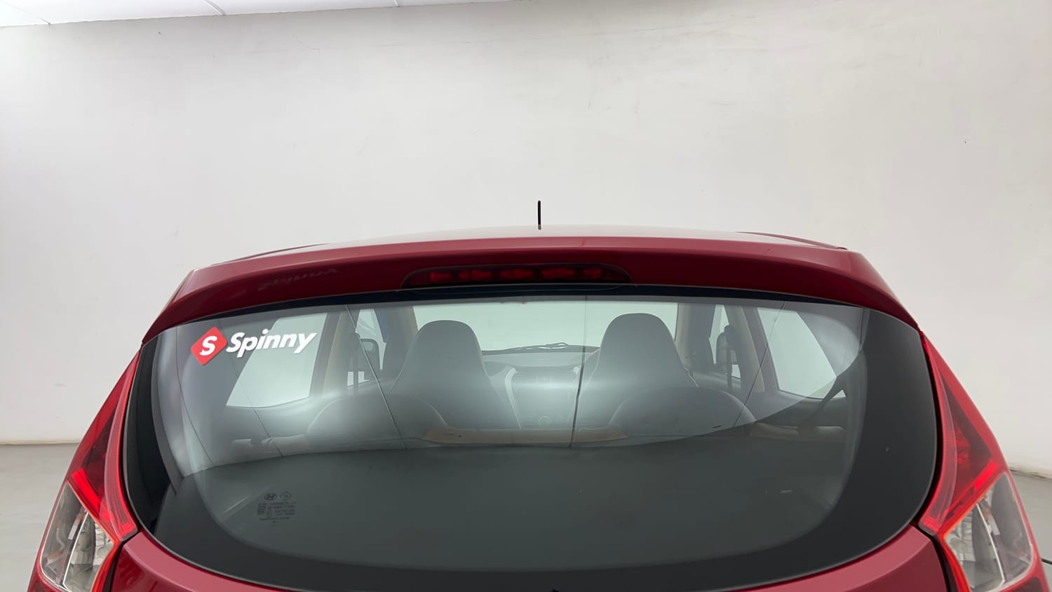 Used 2014 Hyundai Eon Magna + Petrol Manual exterior BACK WINDSHIELD VIEW