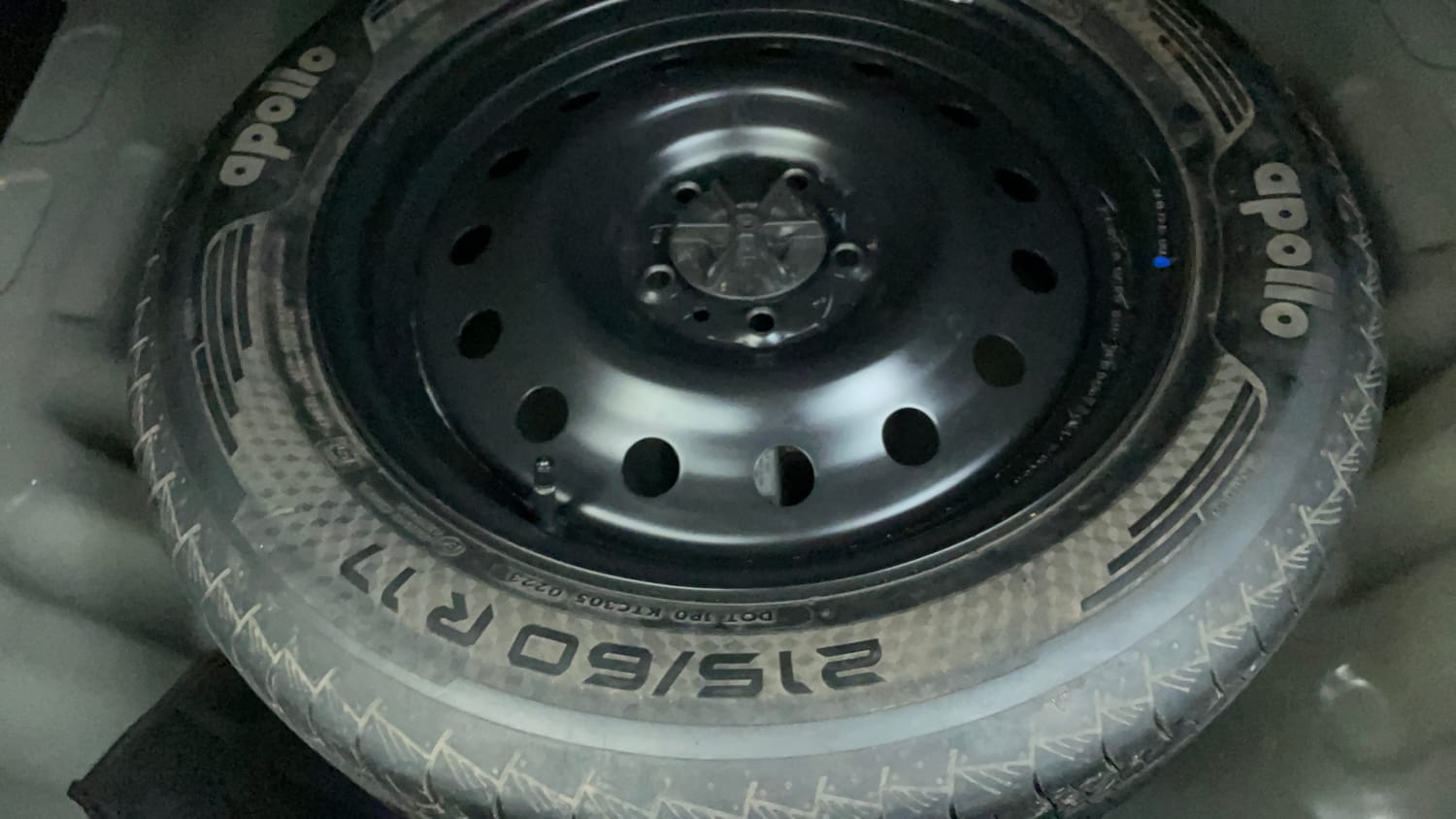 Used 2023 Maruti Suzuki Grand Vitara Alpha Smart Hybrid Petrol Manual tyres SPARE TYRE VIEW