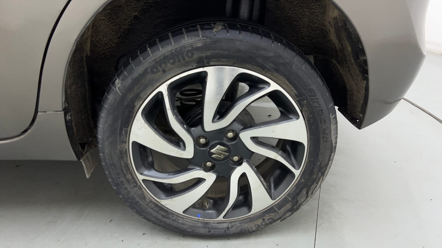 Used 2019 Maruti Suzuki Baleno Alpha Petrol Manual tyres LEFT REAR TYRE RIM VIEW
