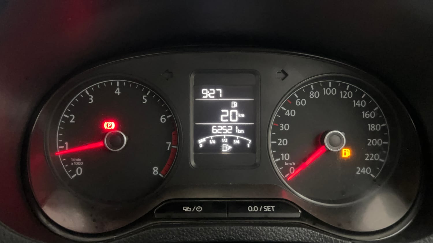 Used 2016 Volkswagen Polo Comfortline 1.2L (P) Petrol Manual interior CLUSTERMETER VIEW