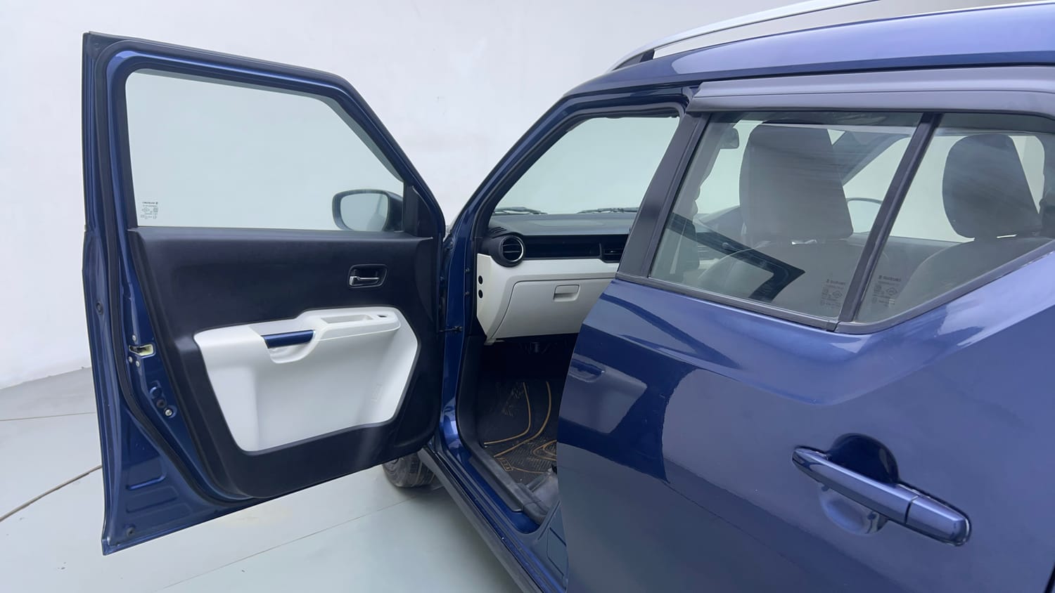 Used 2021 Maruti Suzuki Ignis Zeta 1.2 AMT Petrol Automatic interior LEFT FRONT DOOR OPEN VIEW
