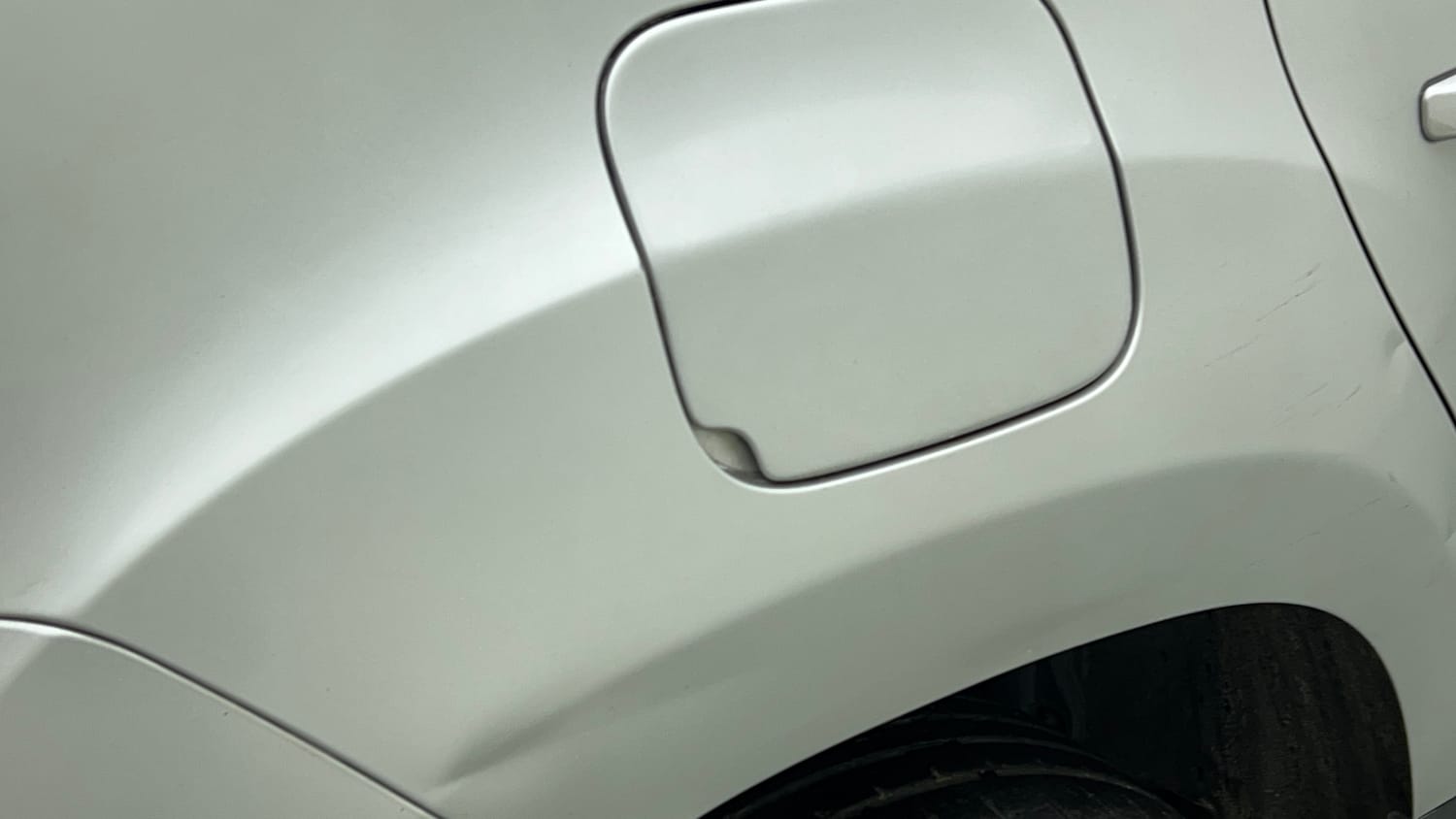 Used 2018 Renault Duster RXS CVT Petrol Automatic dents MINOR DENT