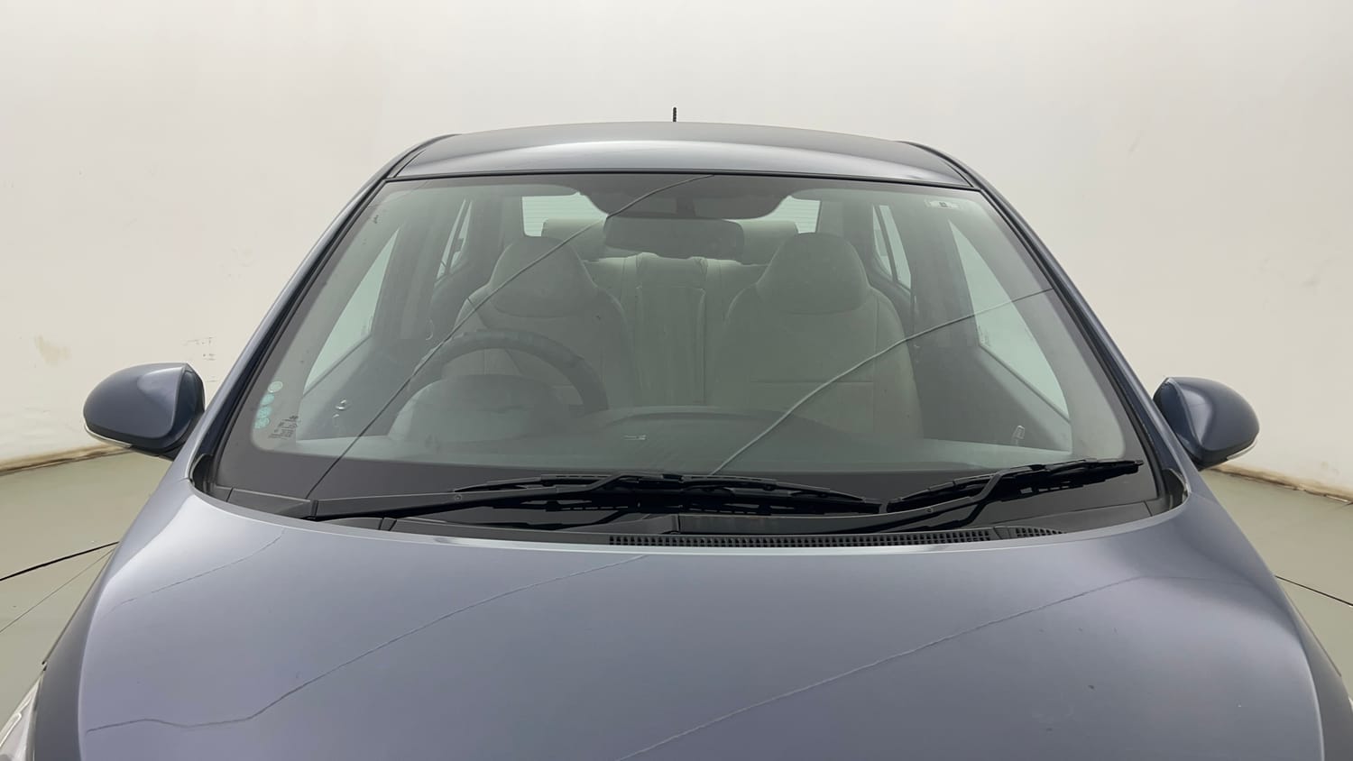 Used 2014 Hyundai Xcent SX 1.2 Petrol Manual exterior FRONT WINDSHIELD VIEW