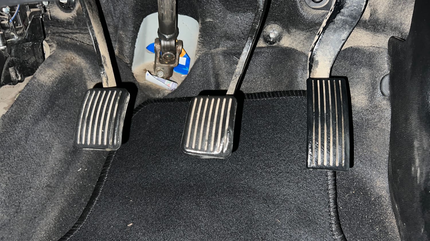 Used 2019 Hyundai Grand i10 Magna 1.2 Kappa VTVT Petrol Manual interior PEDALS VIEW