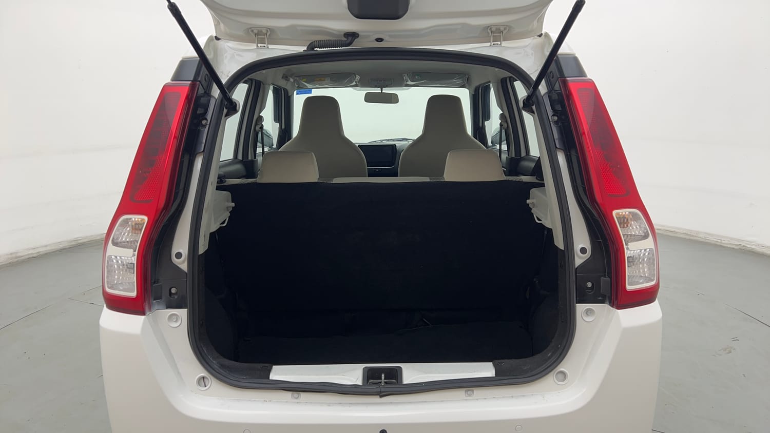 Used 2023 Maruti Suzuki Wagon R LXI 1.0 Petrol Manual interior DICKY INSIDE VIEW