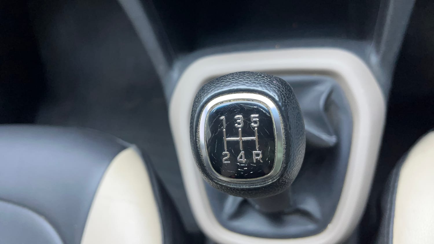 Used 2019 Hyundai Grand i10 Sportz 1.2 Kappa VTVT Petrol Manual interior GEAR  KNOB VIEW