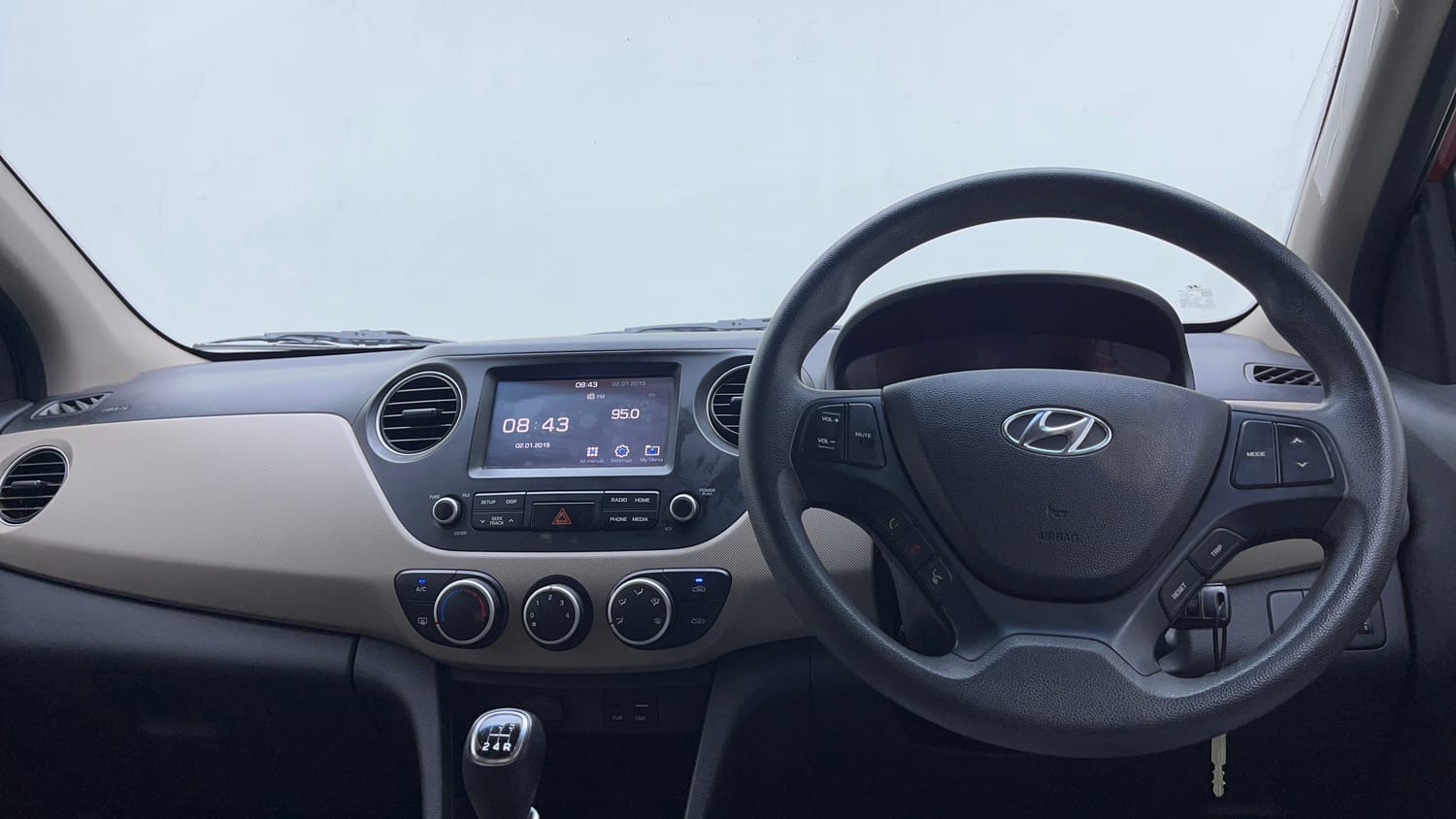 Used 2019 Hyundai Grand i10 Sportz 1.2 Kappa VTVT Petrol Manual interior DASHBOARD VIEW