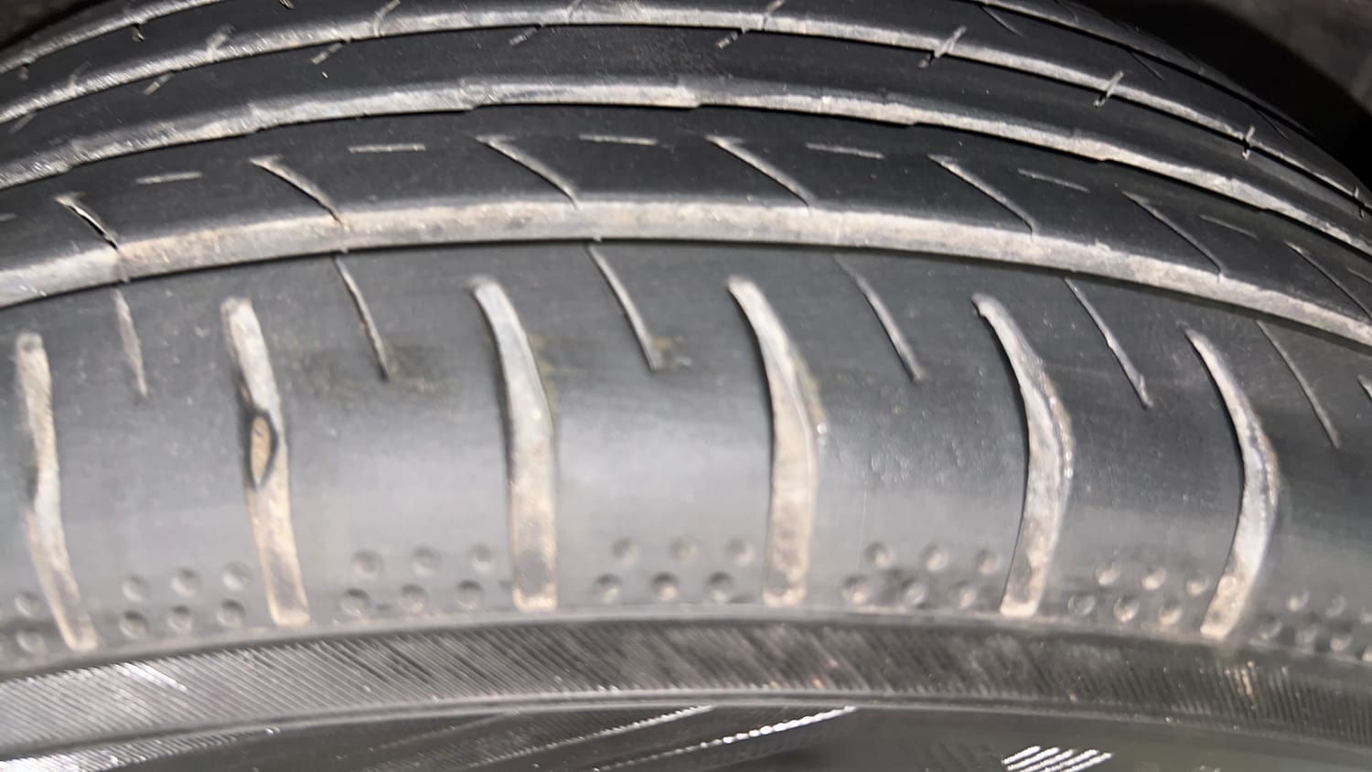Used 2015 Honda Jazz V Petrol Petrol Manual tyres RIGHT FRONT TYRE TREAD VIEW