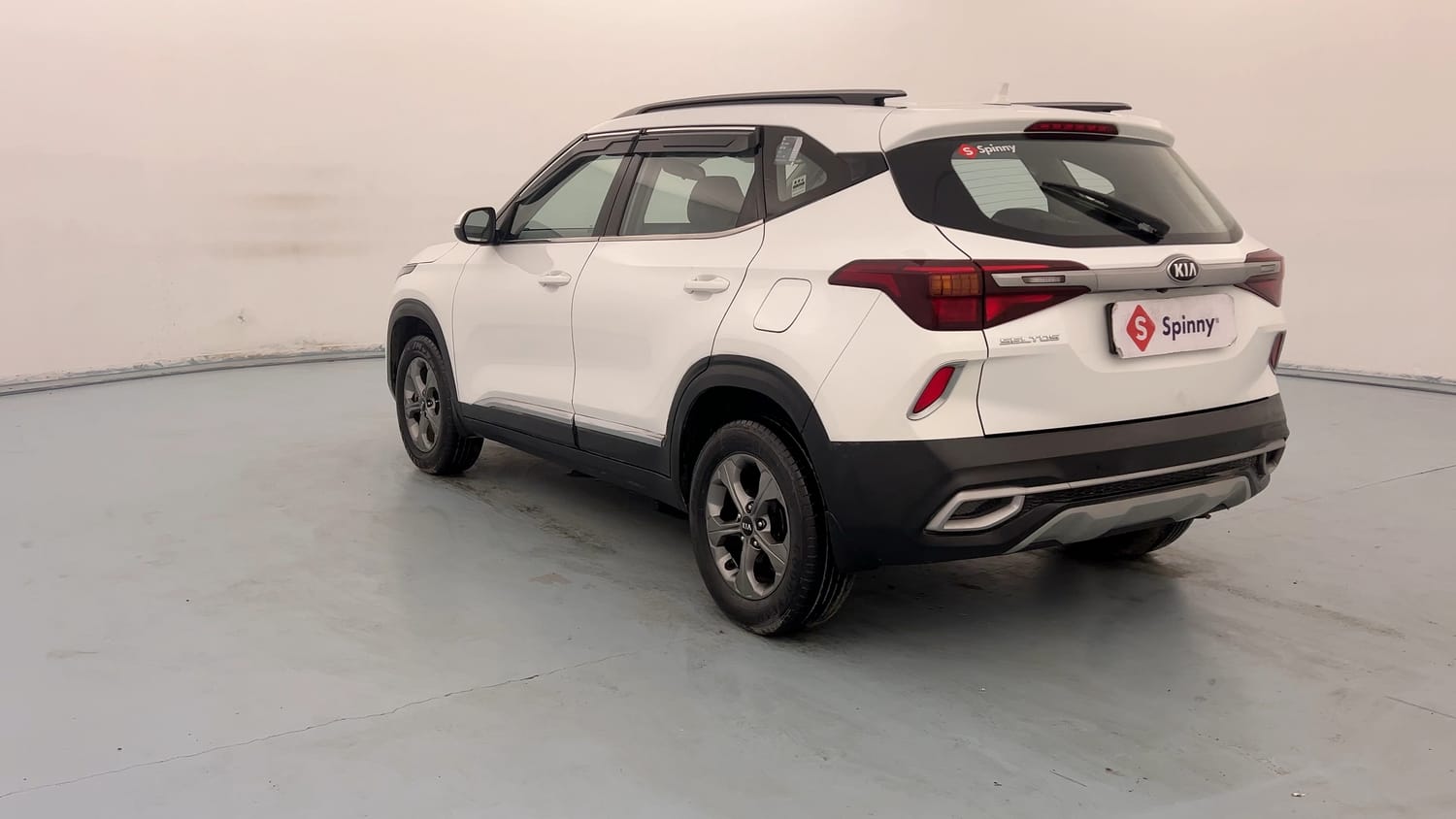 Used 2020 Kia Seltos HTK Plus 1.5 Petrol Manual exterior LEFT REAR CORNER VIEW